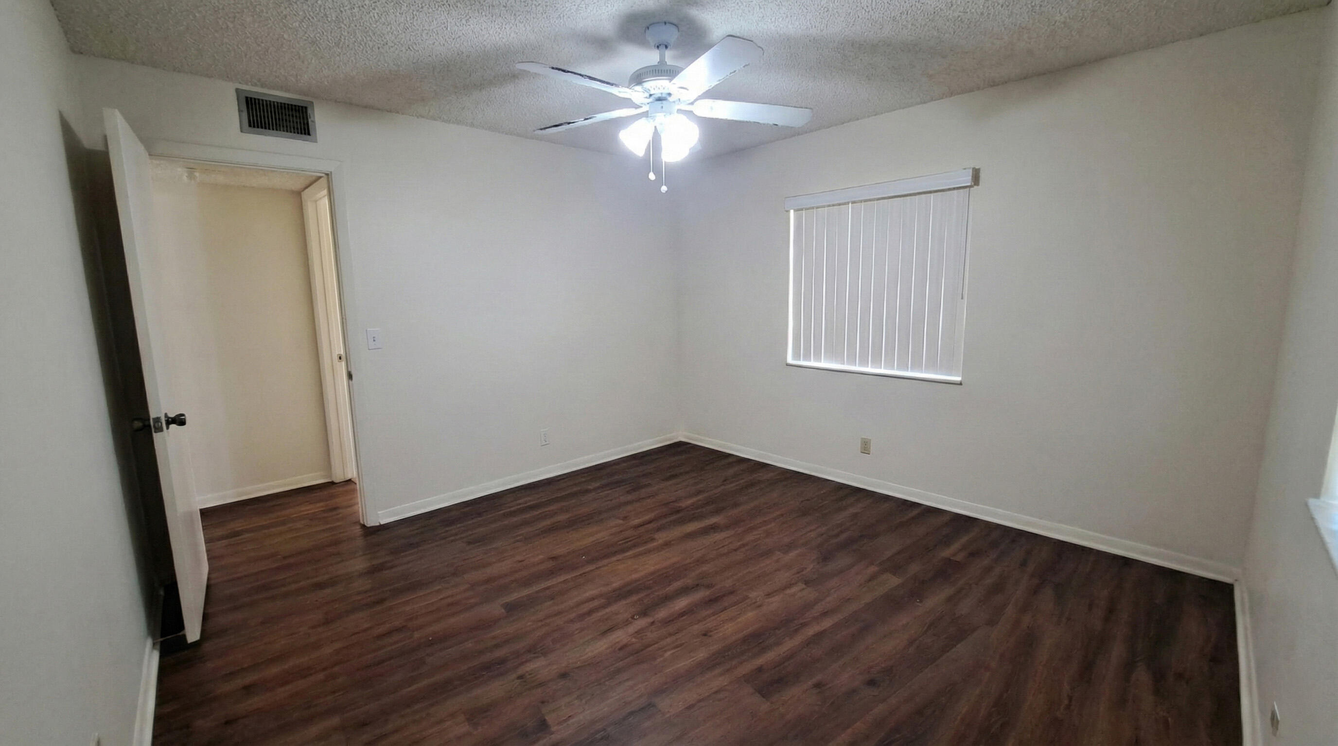 222 Pine Hov Circle B-2 Property Photo 8