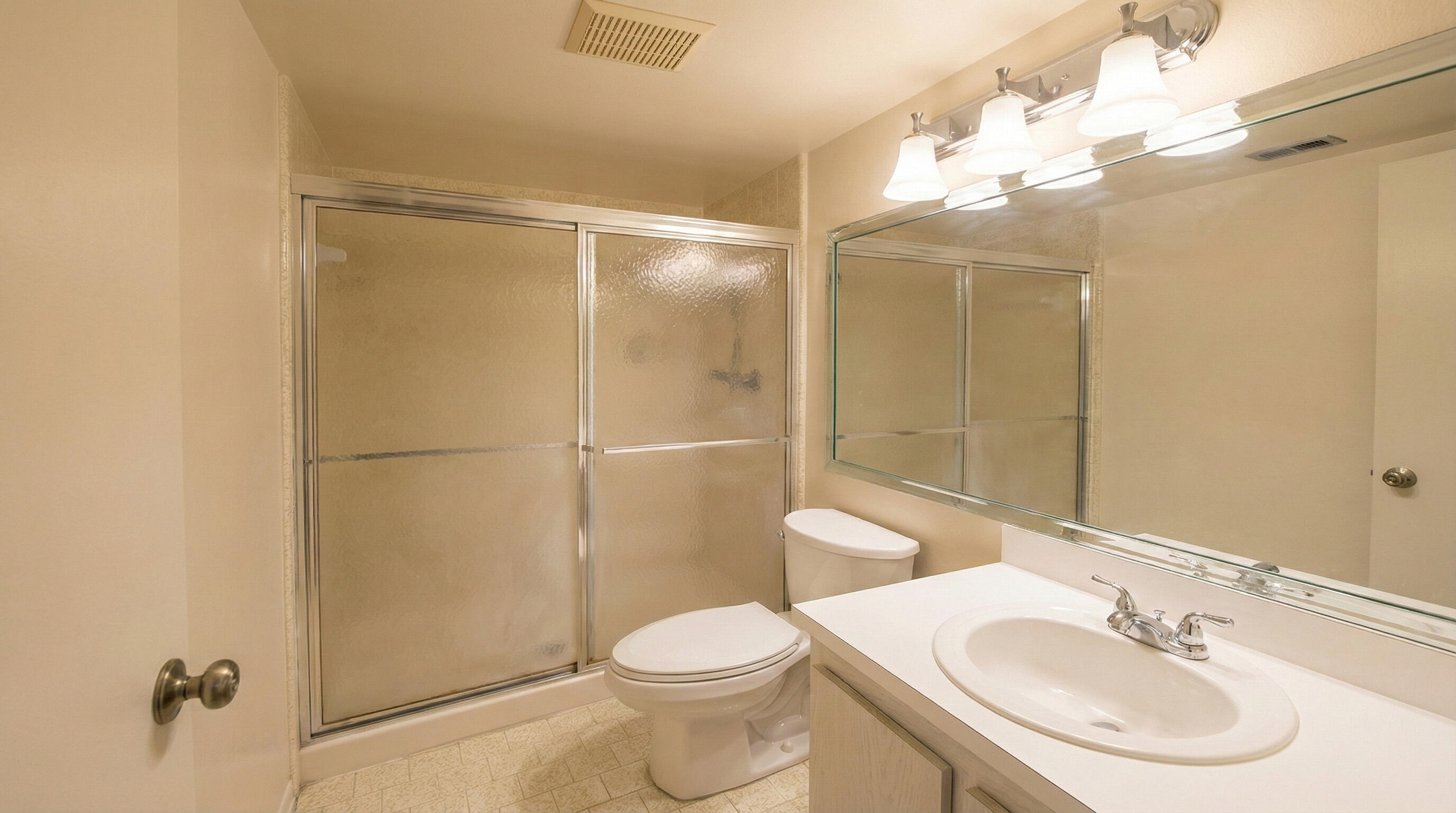 222 Pine Hov Circle B-2 Property Photo 9