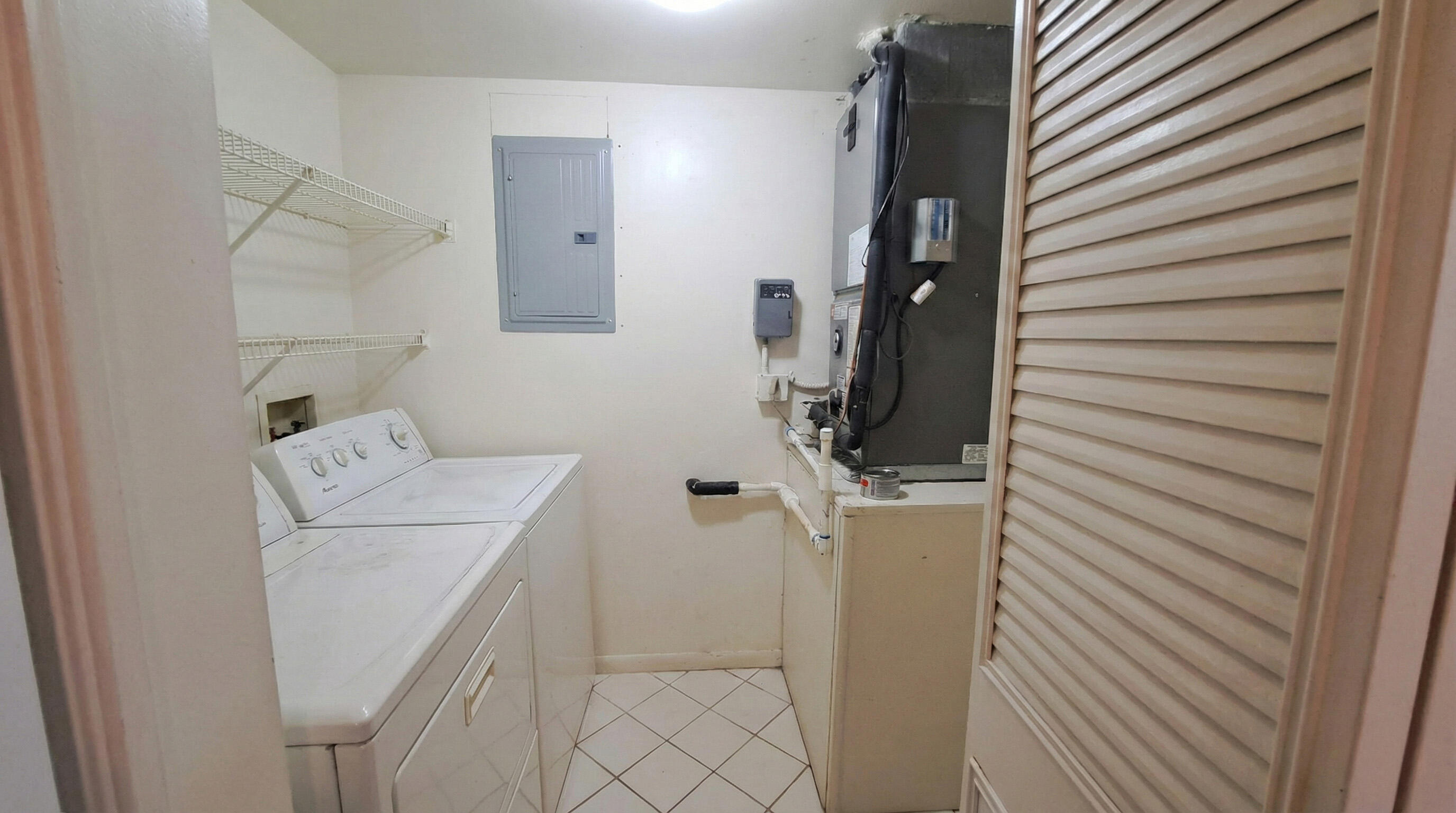 222 Pine Hov Circle B-2 Property Photo 10