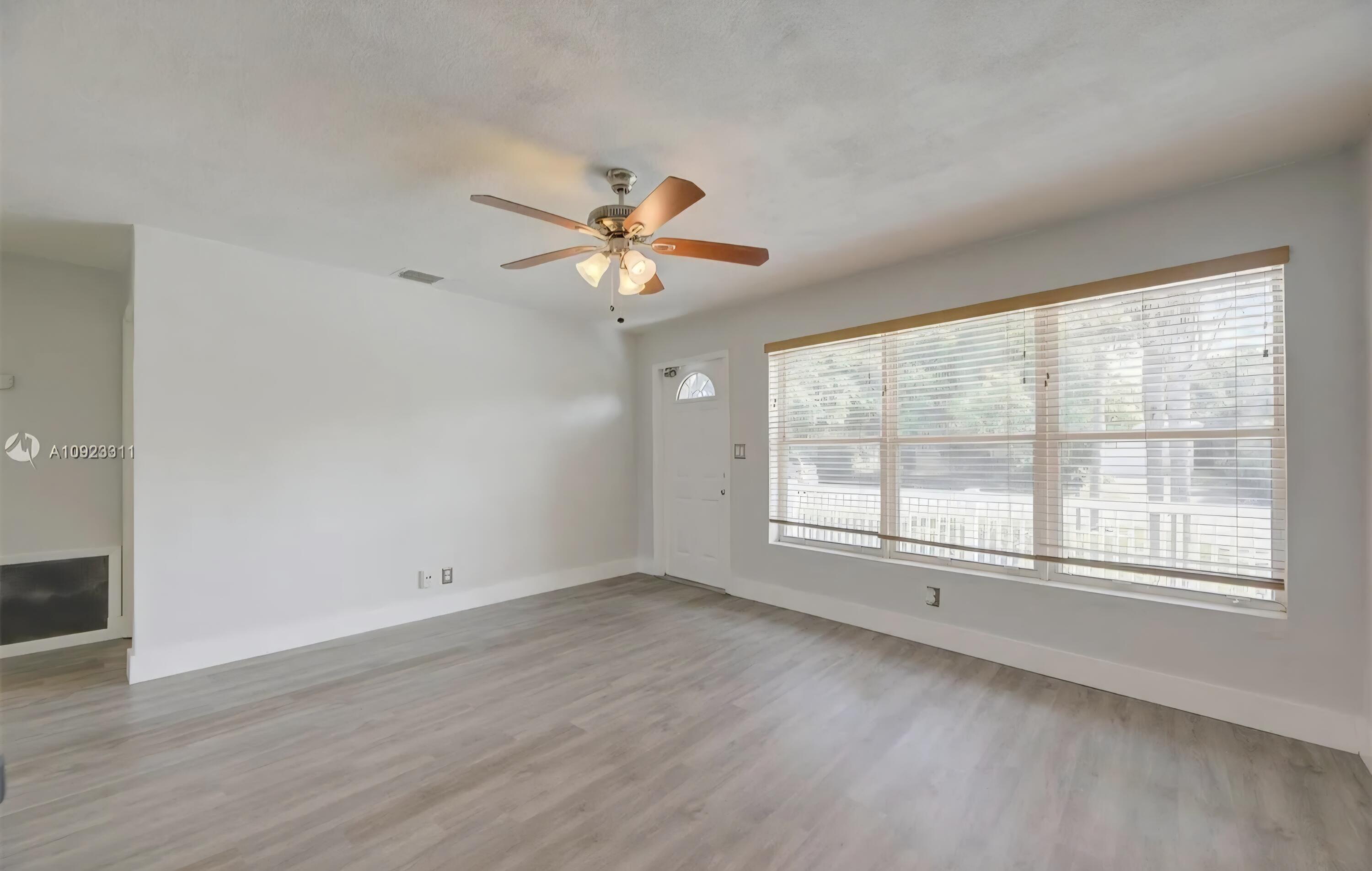 1521 Ne 32nd Court Property Photo 12