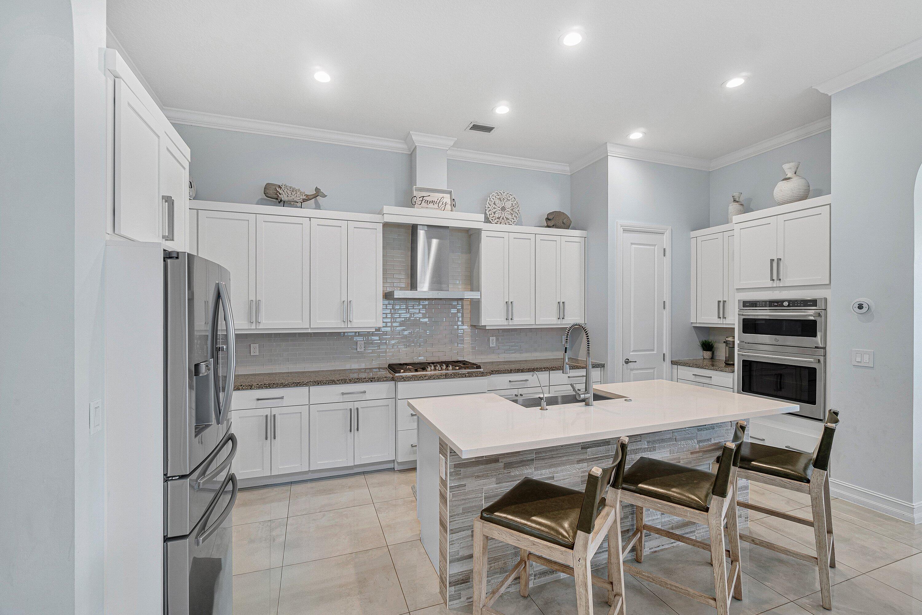 8331 Grand Prix Lane Property Photo 8