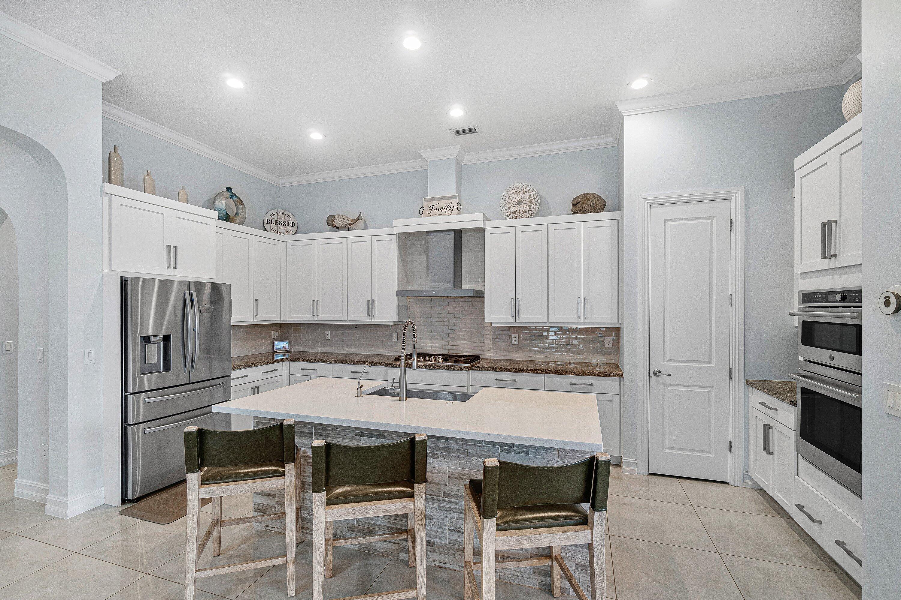 8331 Grand Prix Lane Property Photo 9