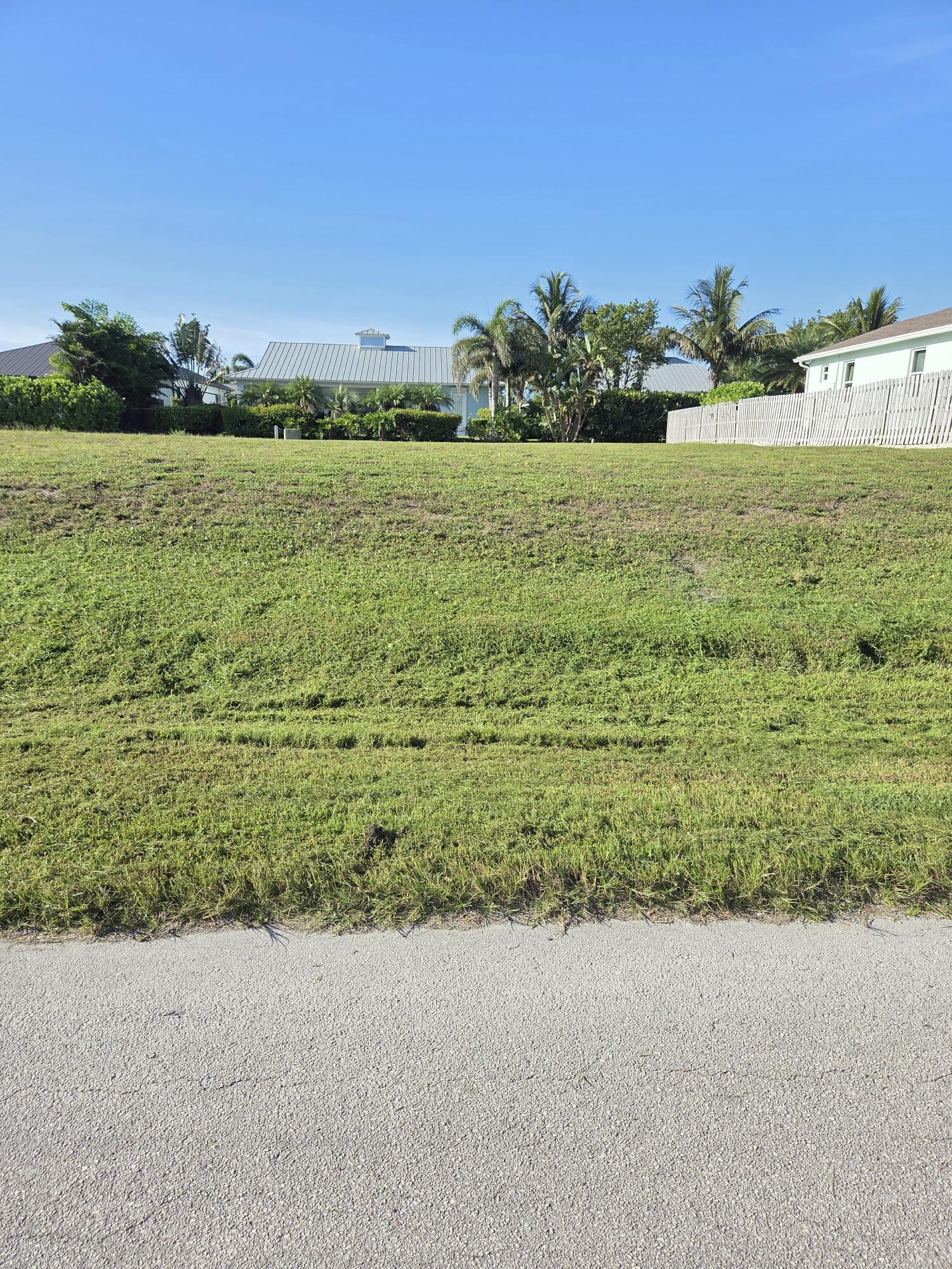 1711 Porpoise Avenue Property Photo 4