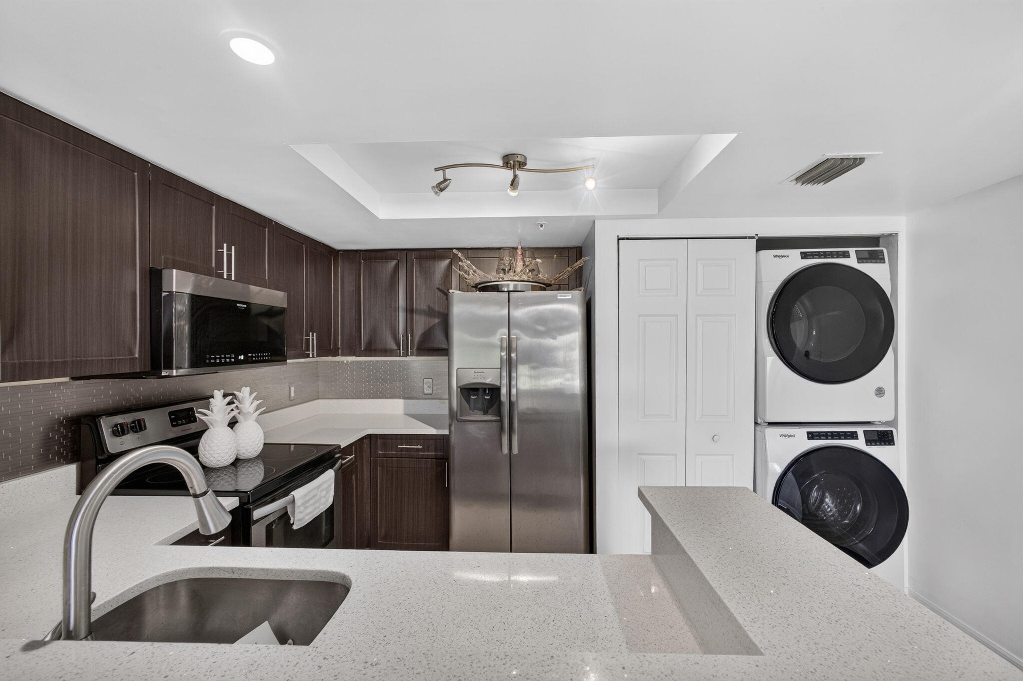 4151 N Haverhill Road 1504 Property Photo 11