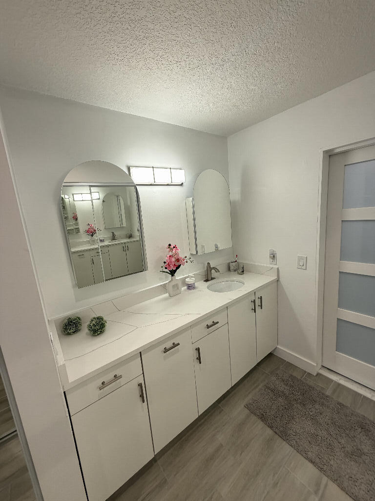 8182 Springtree Road Property Photo 11