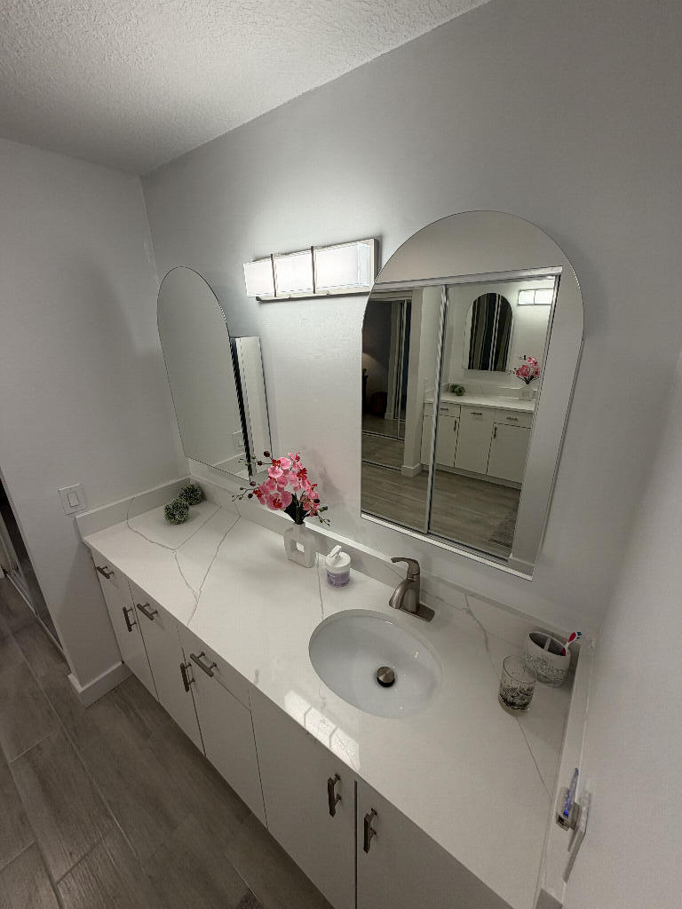 8182 Springtree Road Property Photo 12