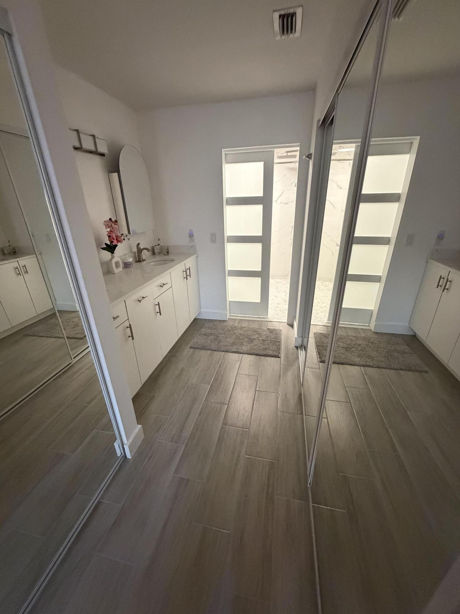 8182 Springtree Road Property Photo 14
