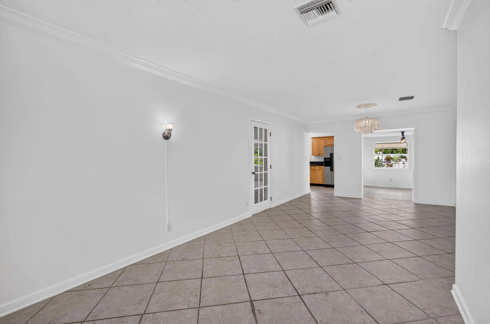 813 Date Palm Drive Property Photo 9