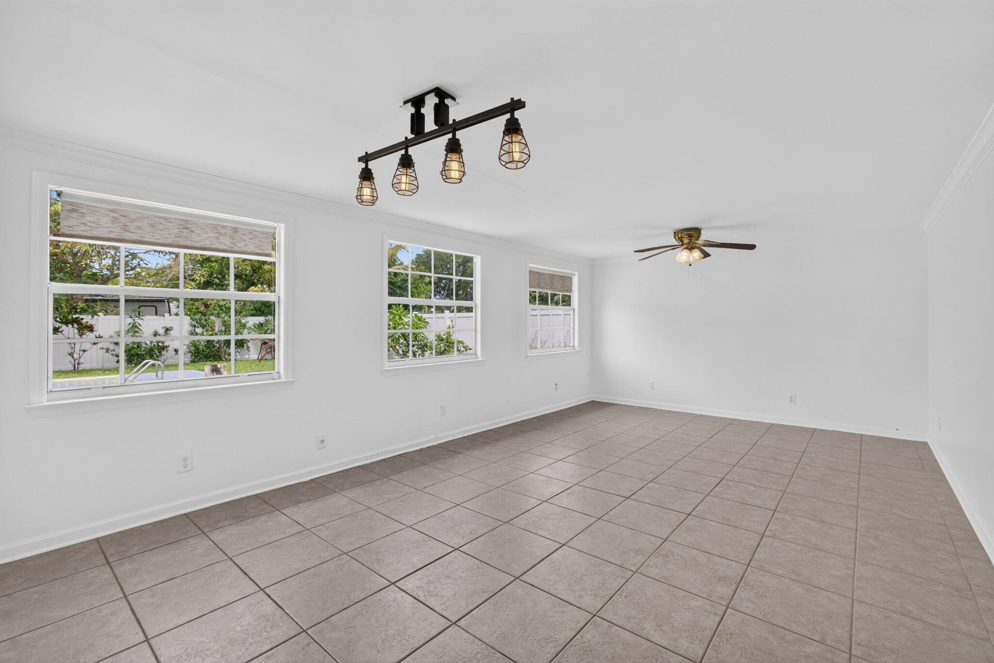 813 Date Palm Drive Property Photo 18