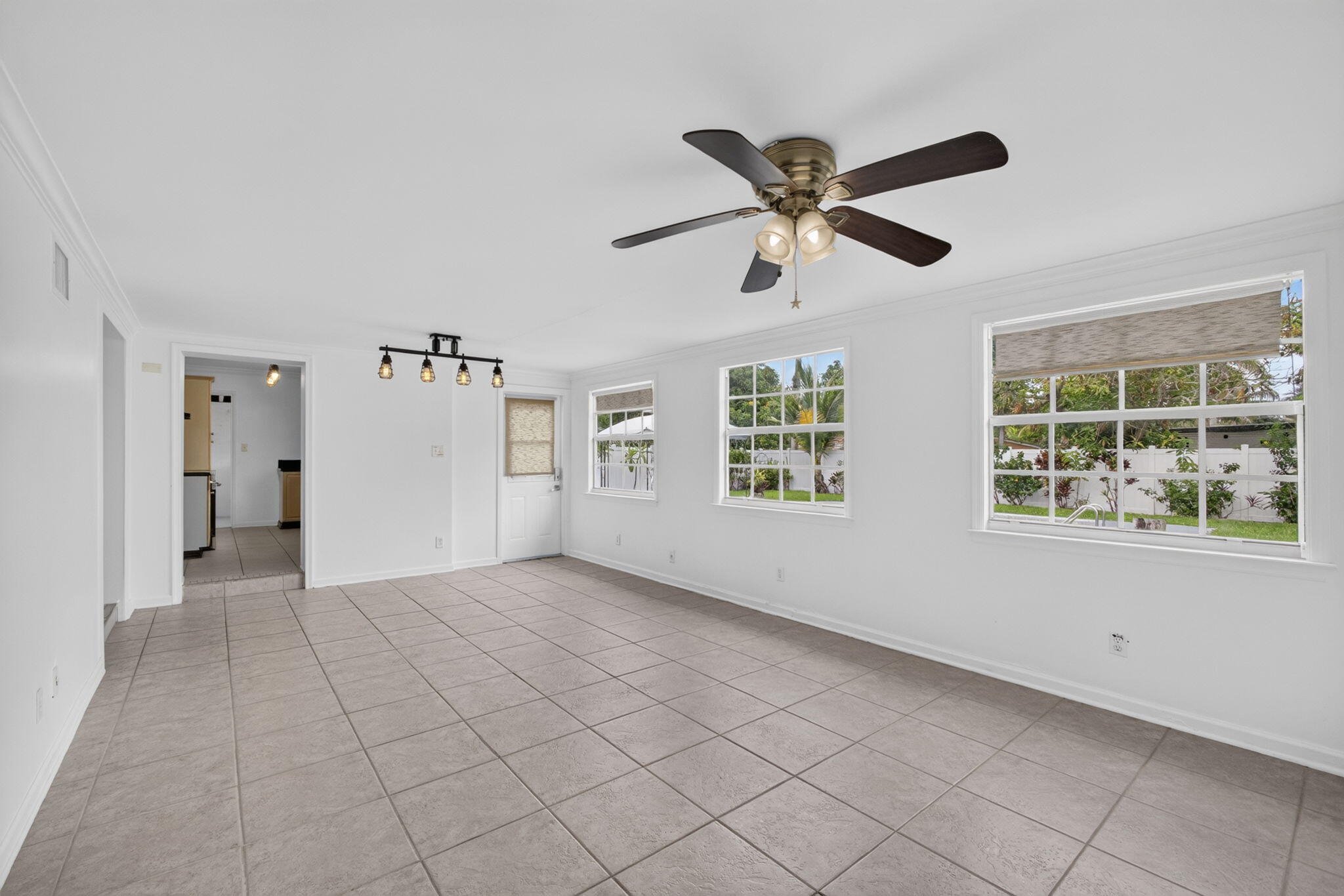 813 Date Palm Drive Property Photo 21