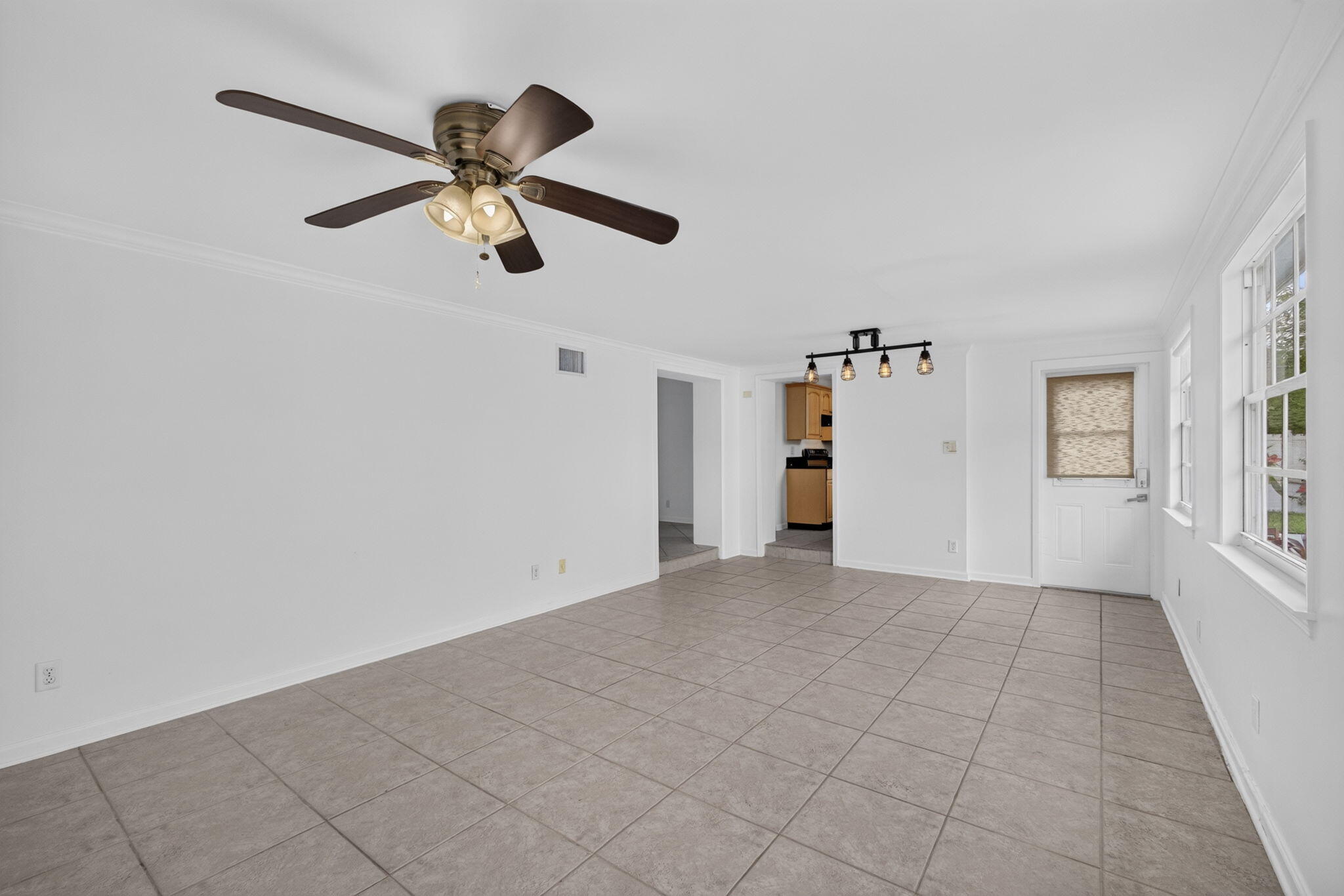 813 Date Palm Drive Property Photo 22