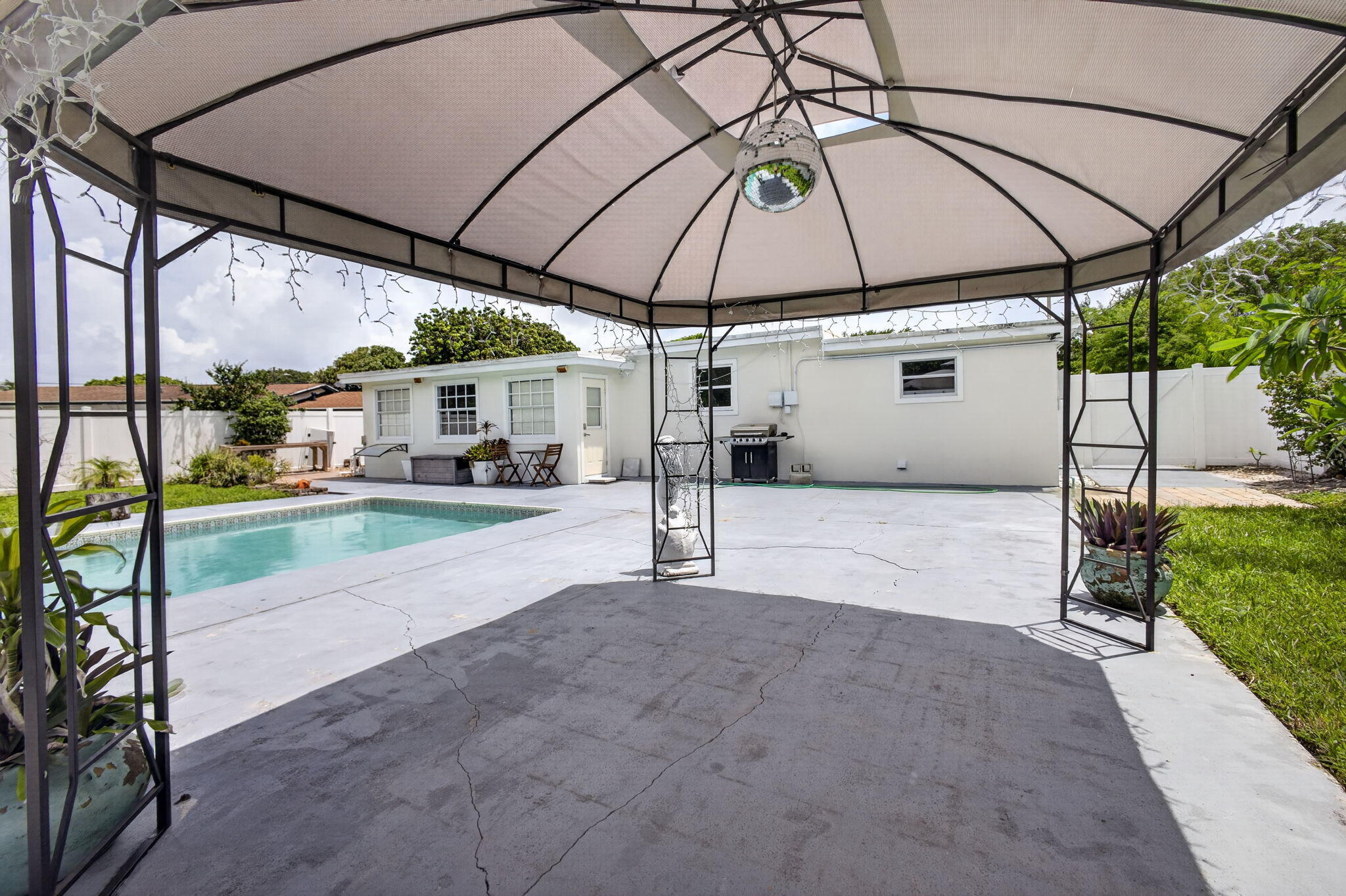 813 Date Palm Drive Property Photo 42