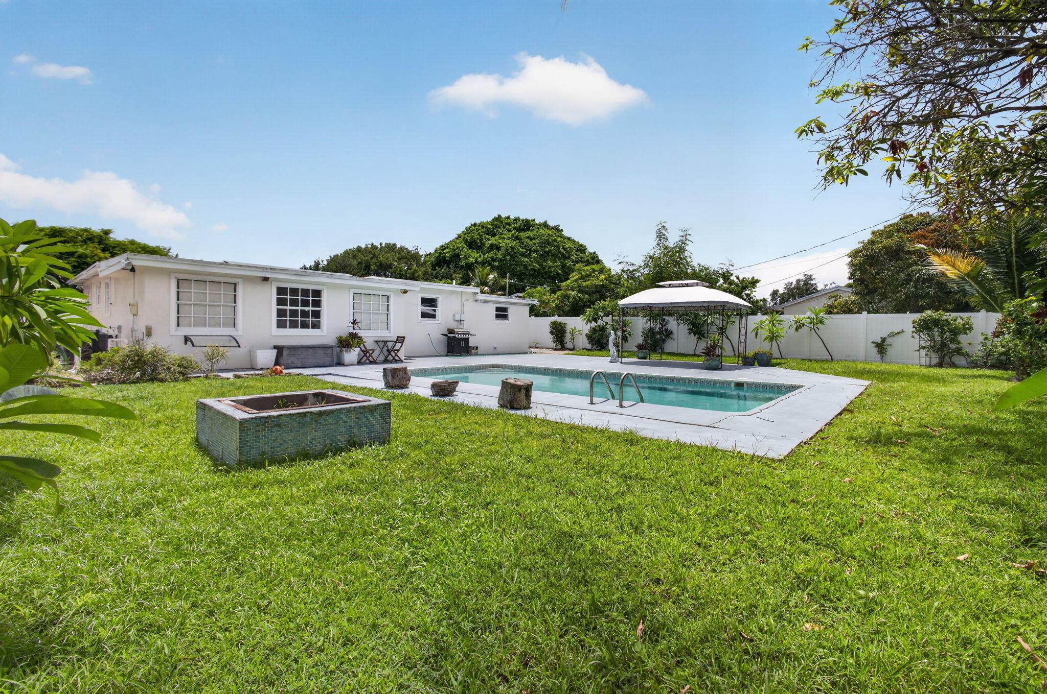 813 Date Palm Drive Property Photo 47