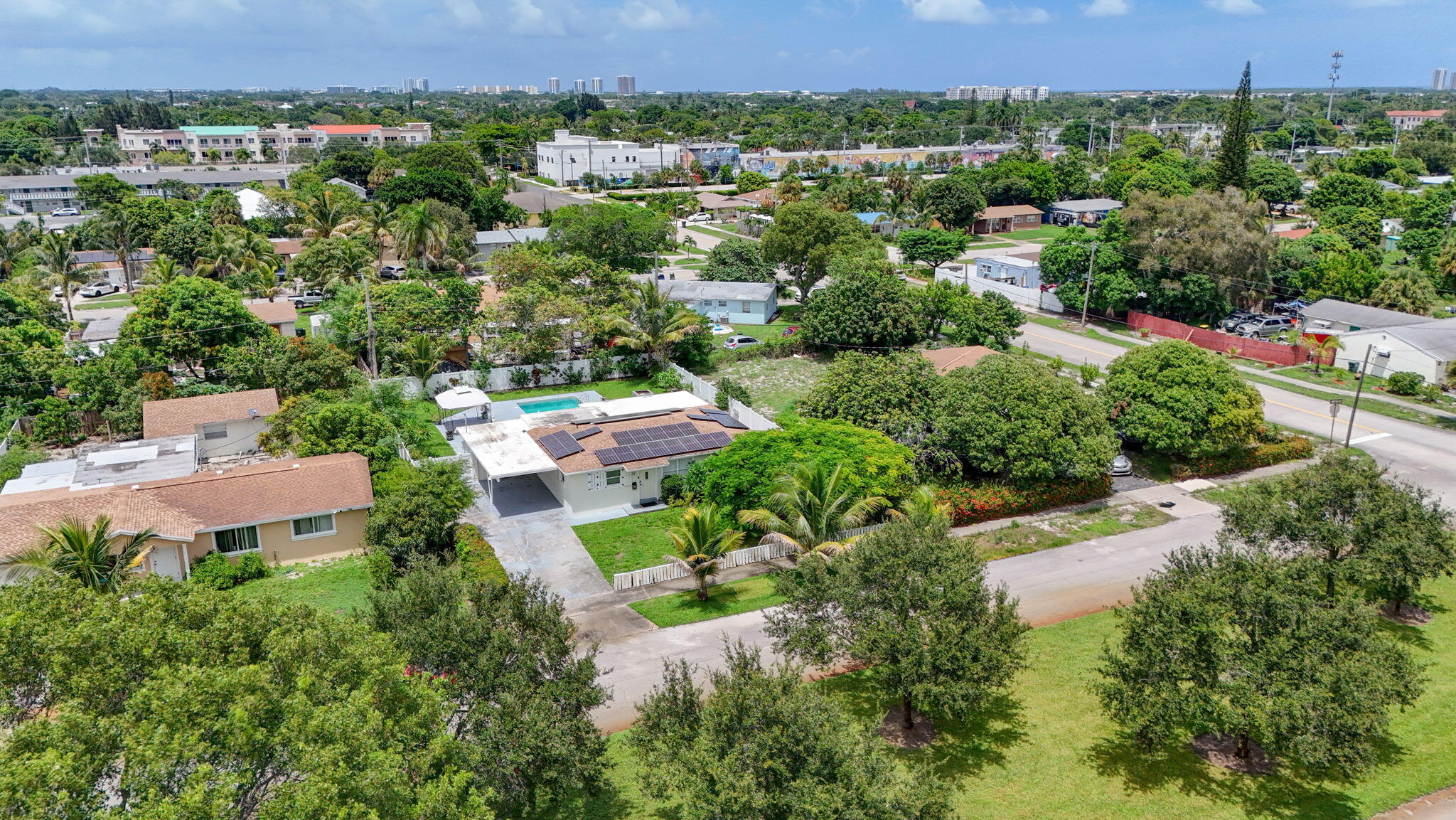 813 Date Palm Drive Property Photo 49
