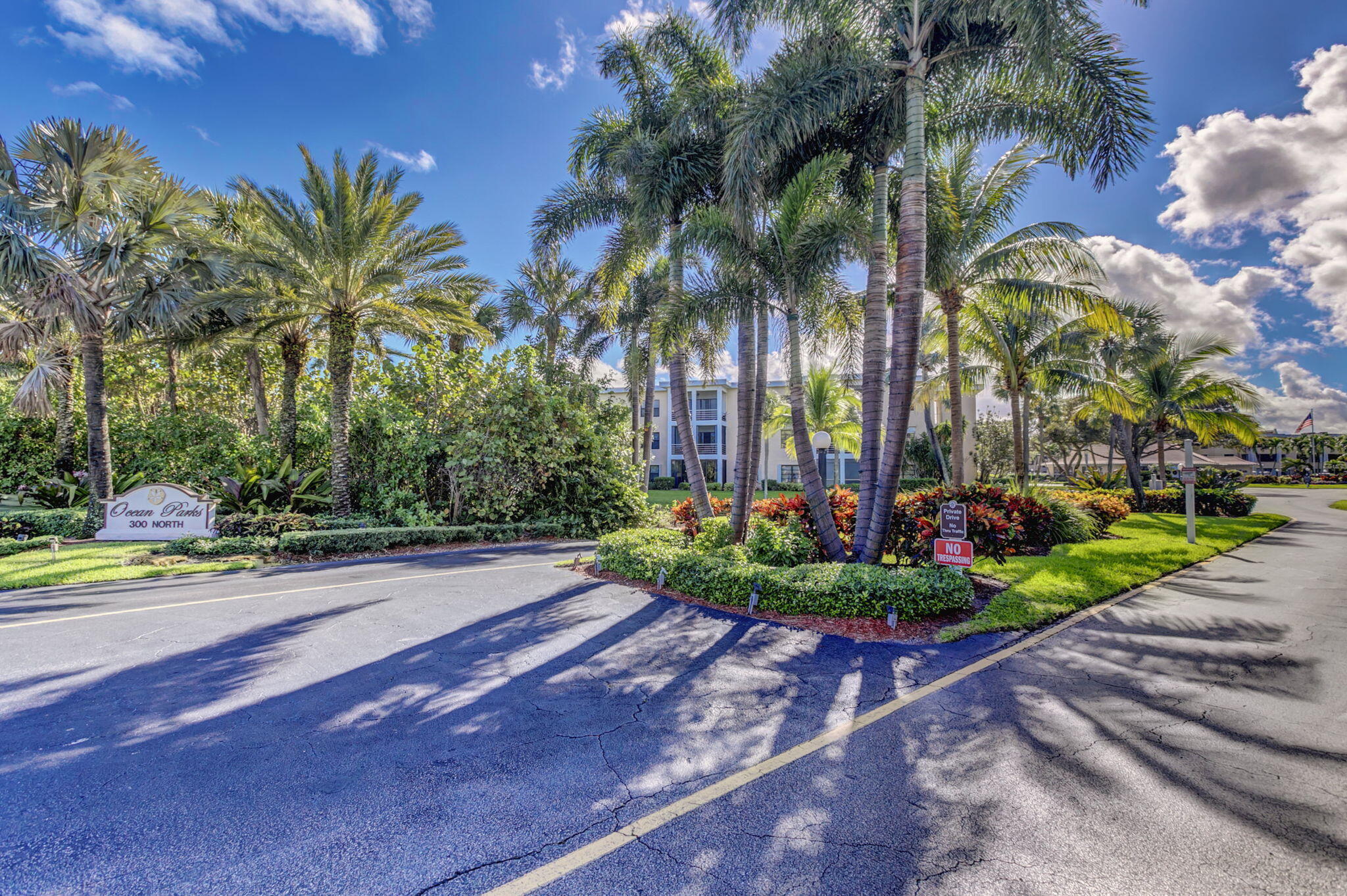 300 N A1a Highway 403 O Property Photo 2