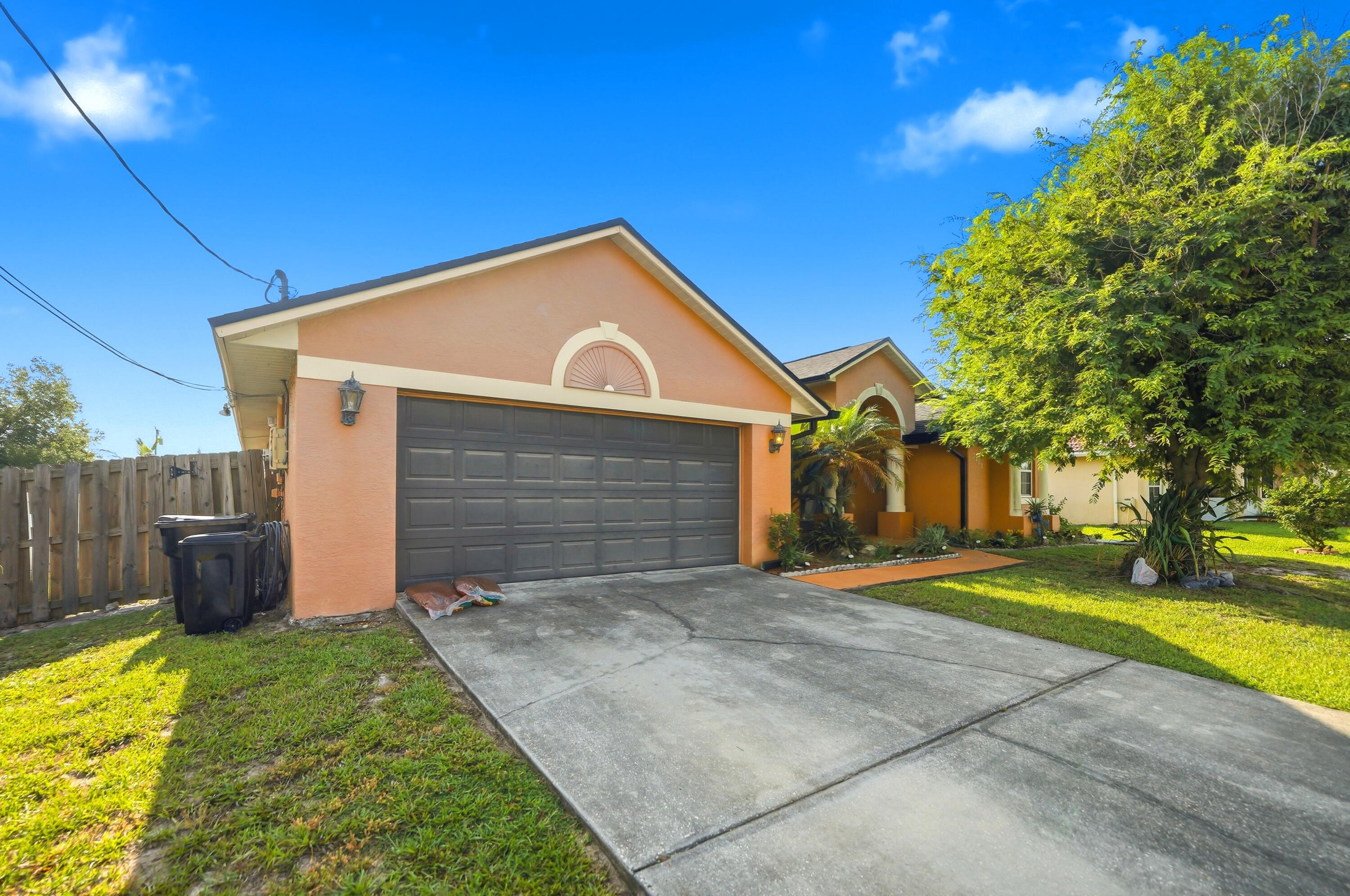 3461 Sw San Benito Street Property Photo 5