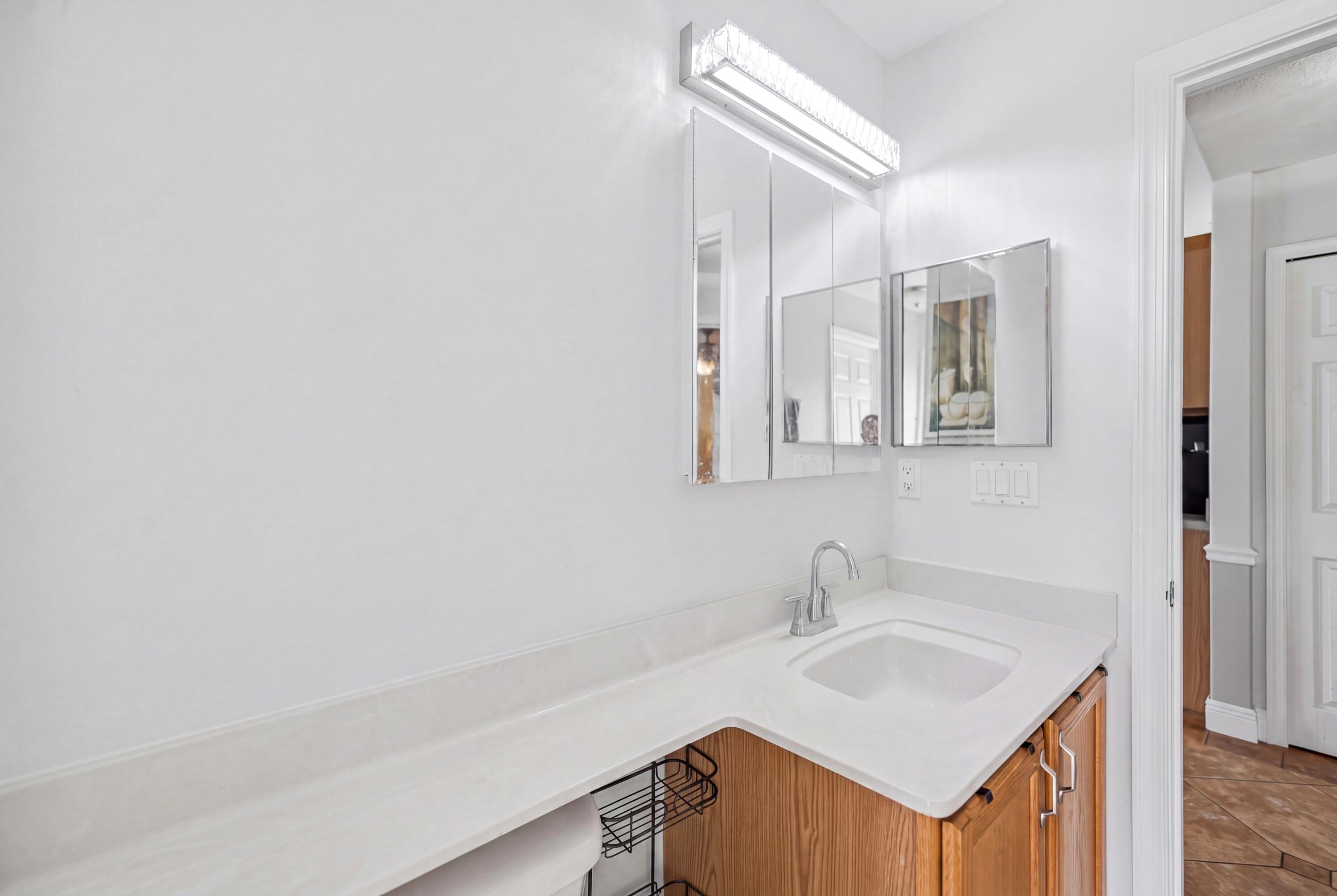 3461 Sw San Benito Street Property Photo 46