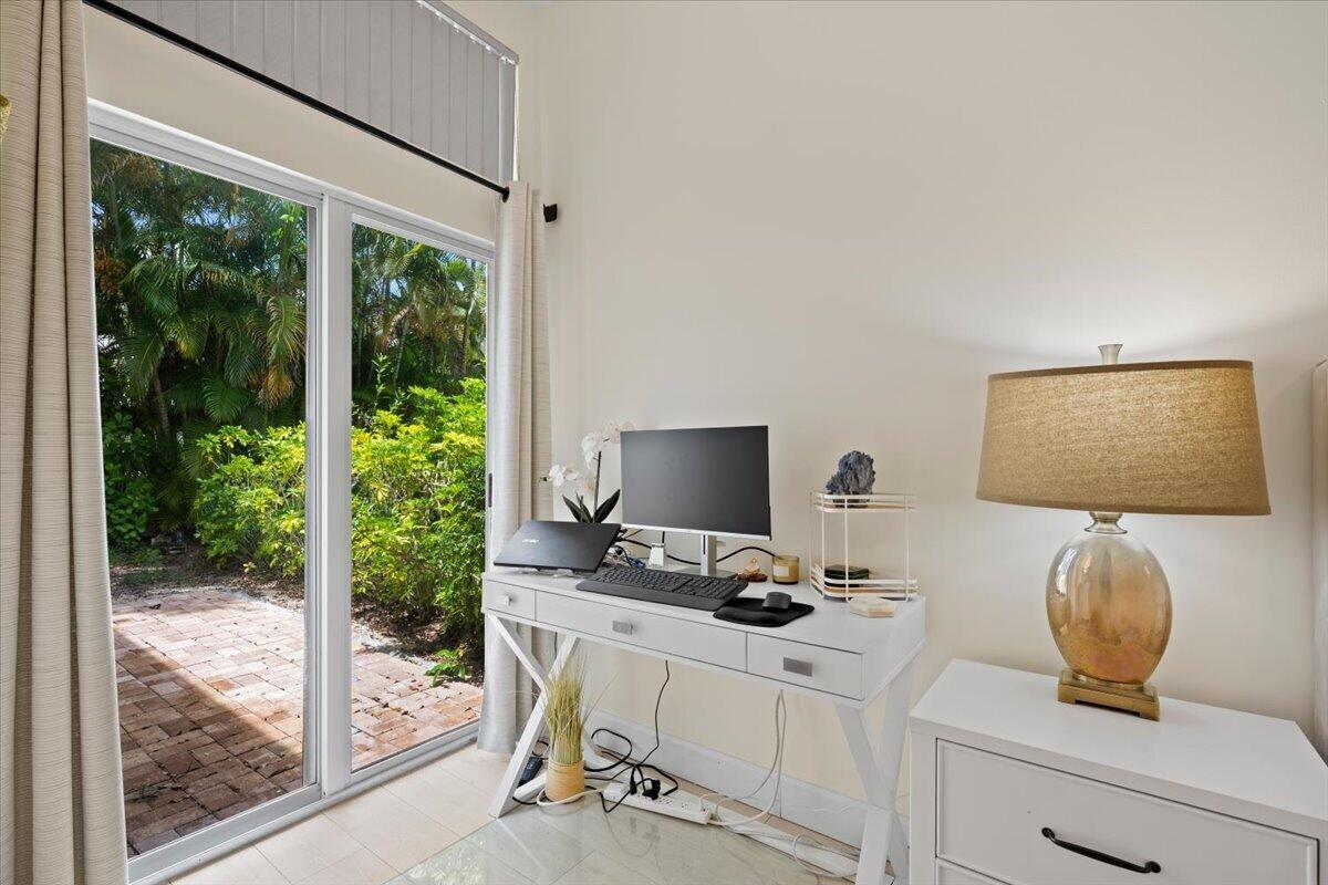 21 Grand Bay Circle Property Photo 15