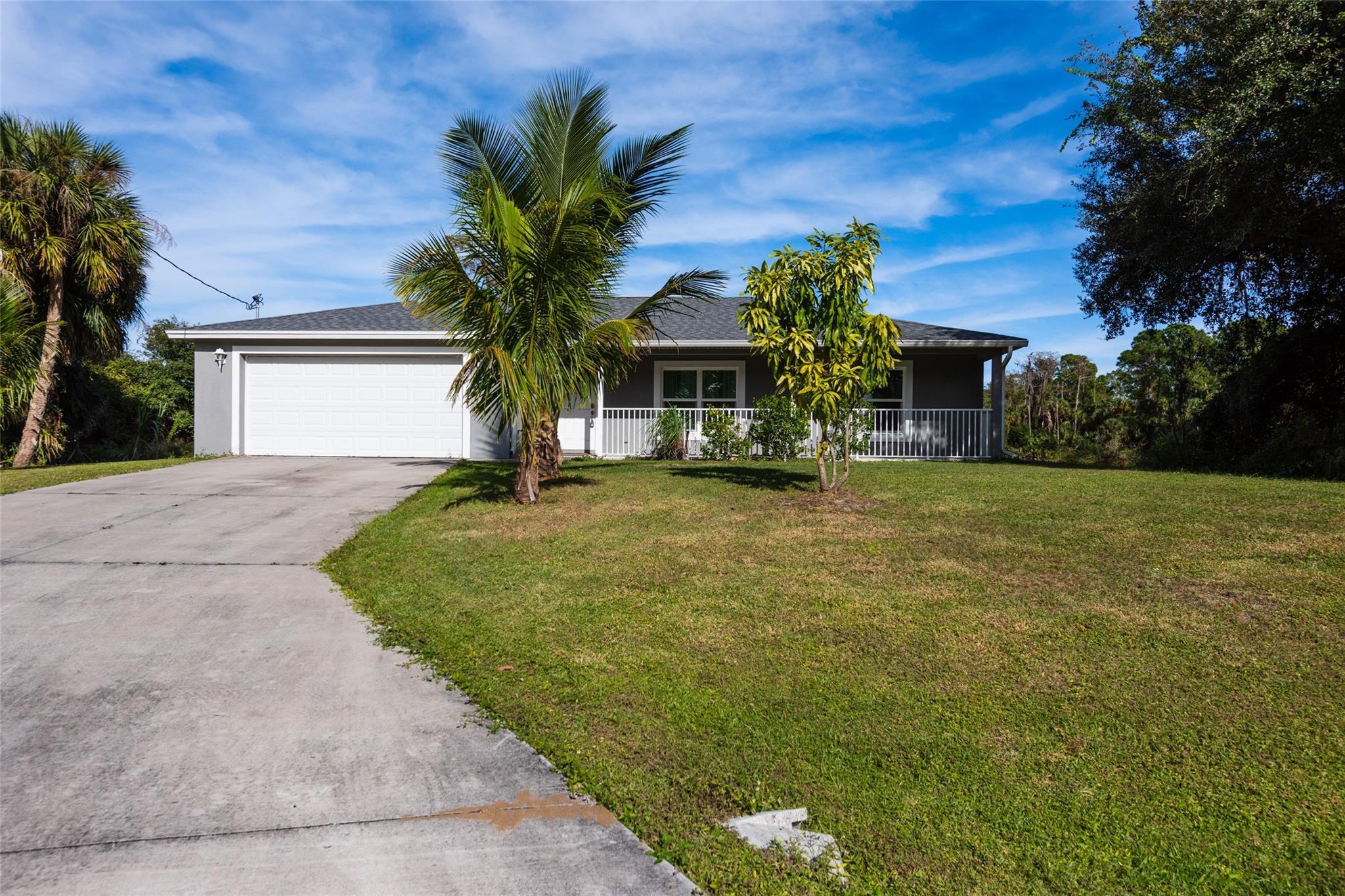 8007 Royal Court Property Photo 2