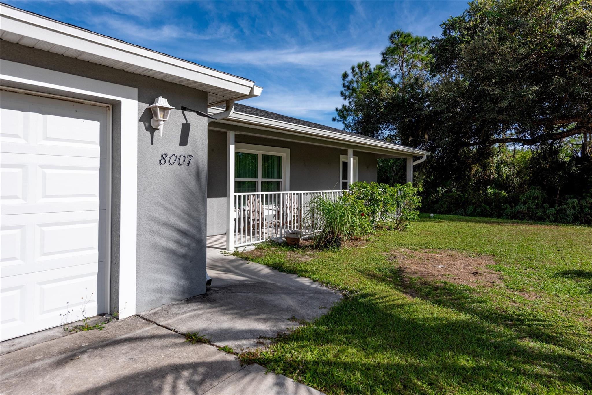 8007 Royal Court Property Photo 4