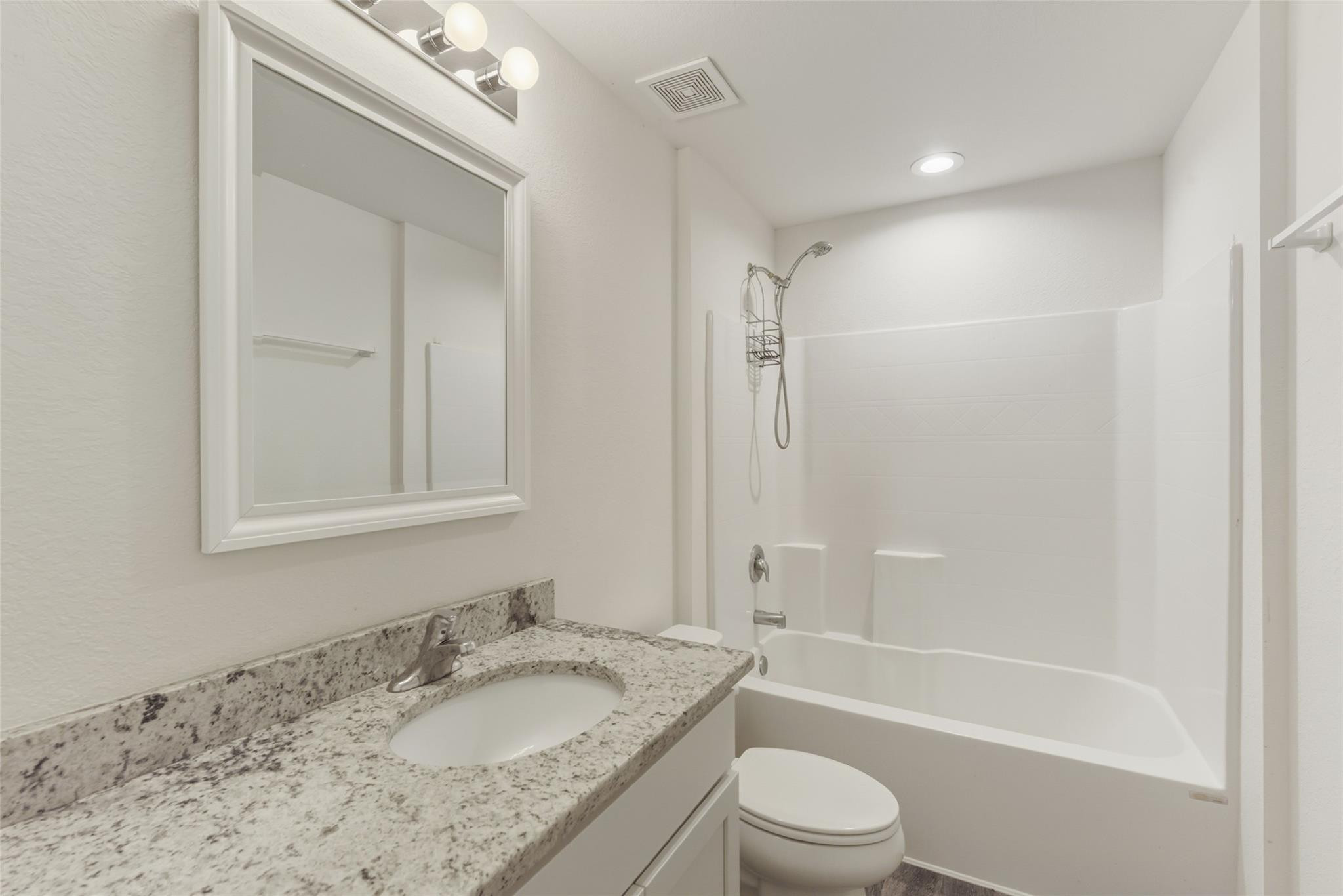 8007 Royal Court Property Photo 17