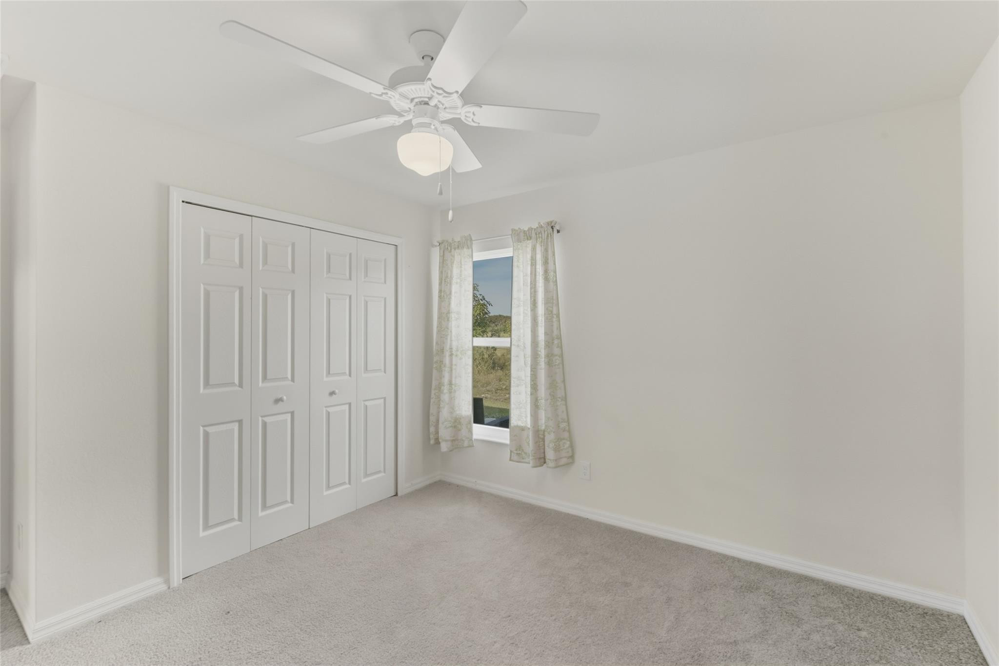 8007 Royal Court Property Photo 19