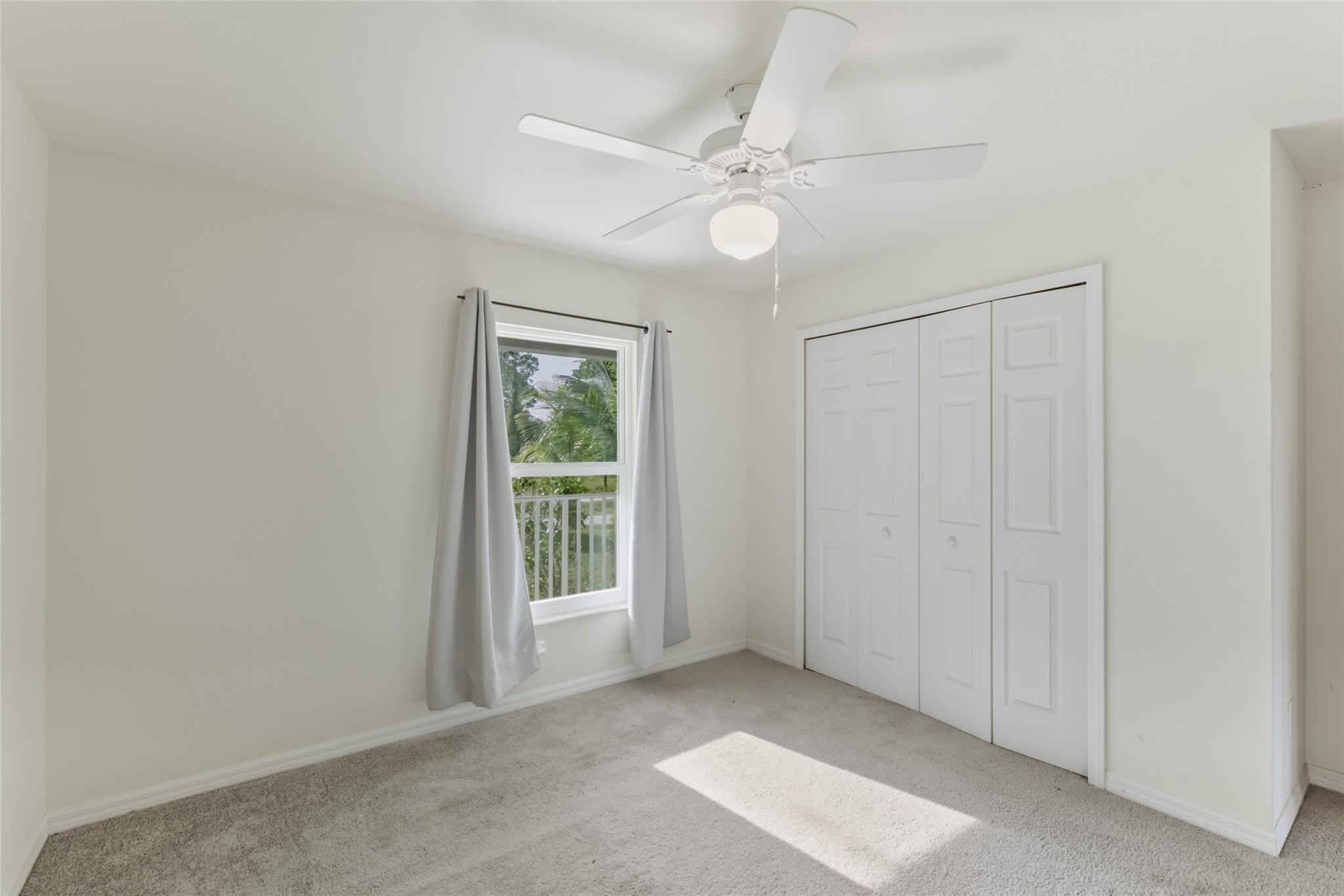 8007 Royal Court Property Photo 21