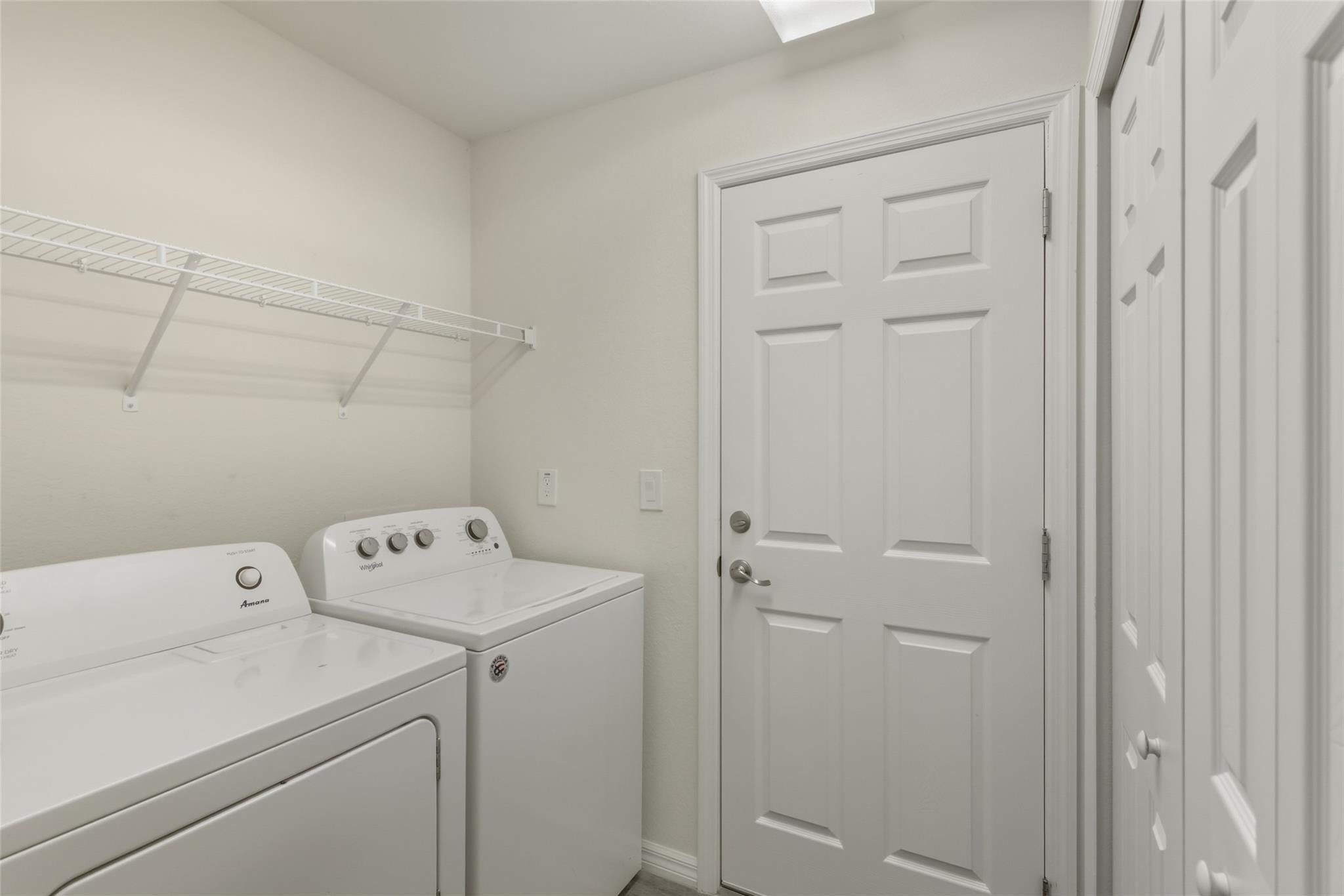 8007 Royal Court Property Photo 26