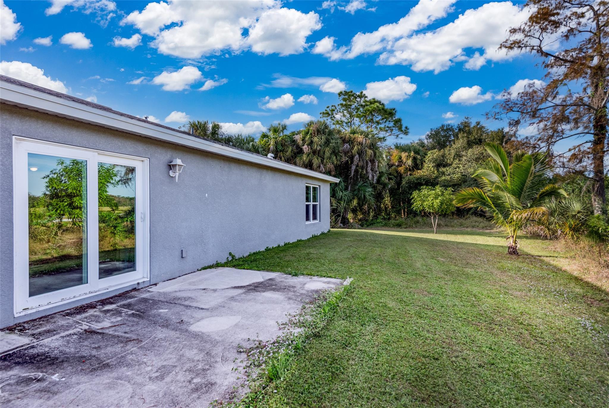 8007 Royal Court Property Photo 28
