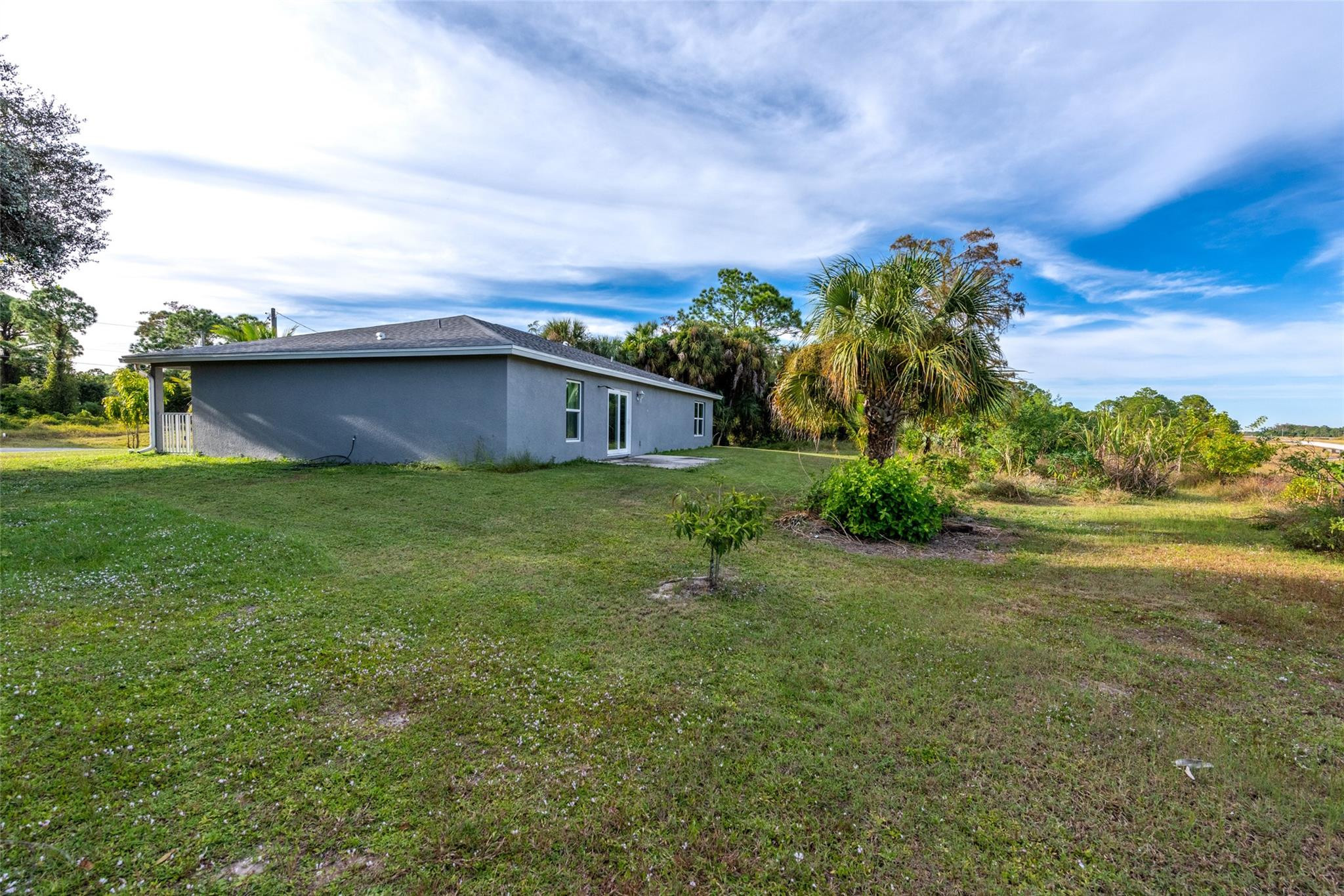 8007 Royal Court Property Photo 31