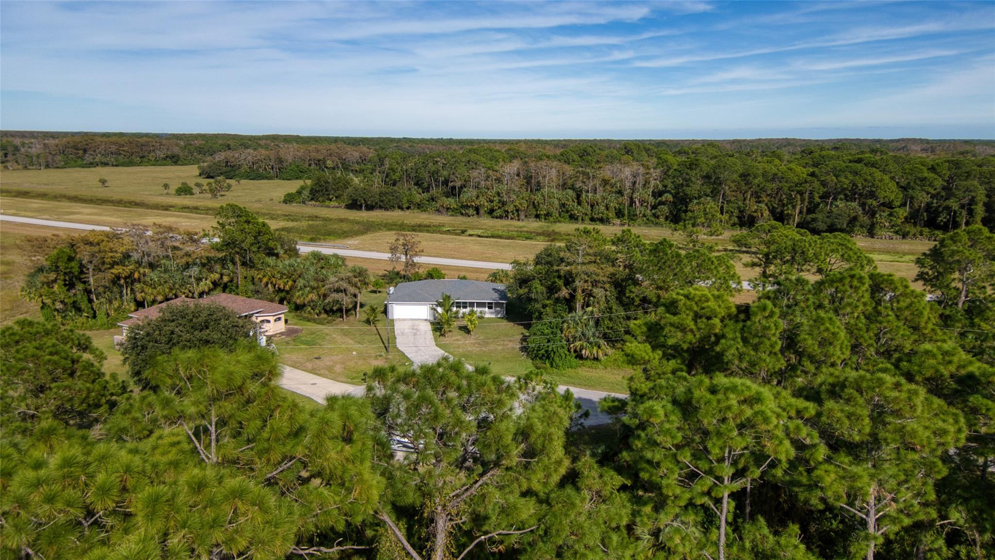 8007 Royal Court Property Photo 35