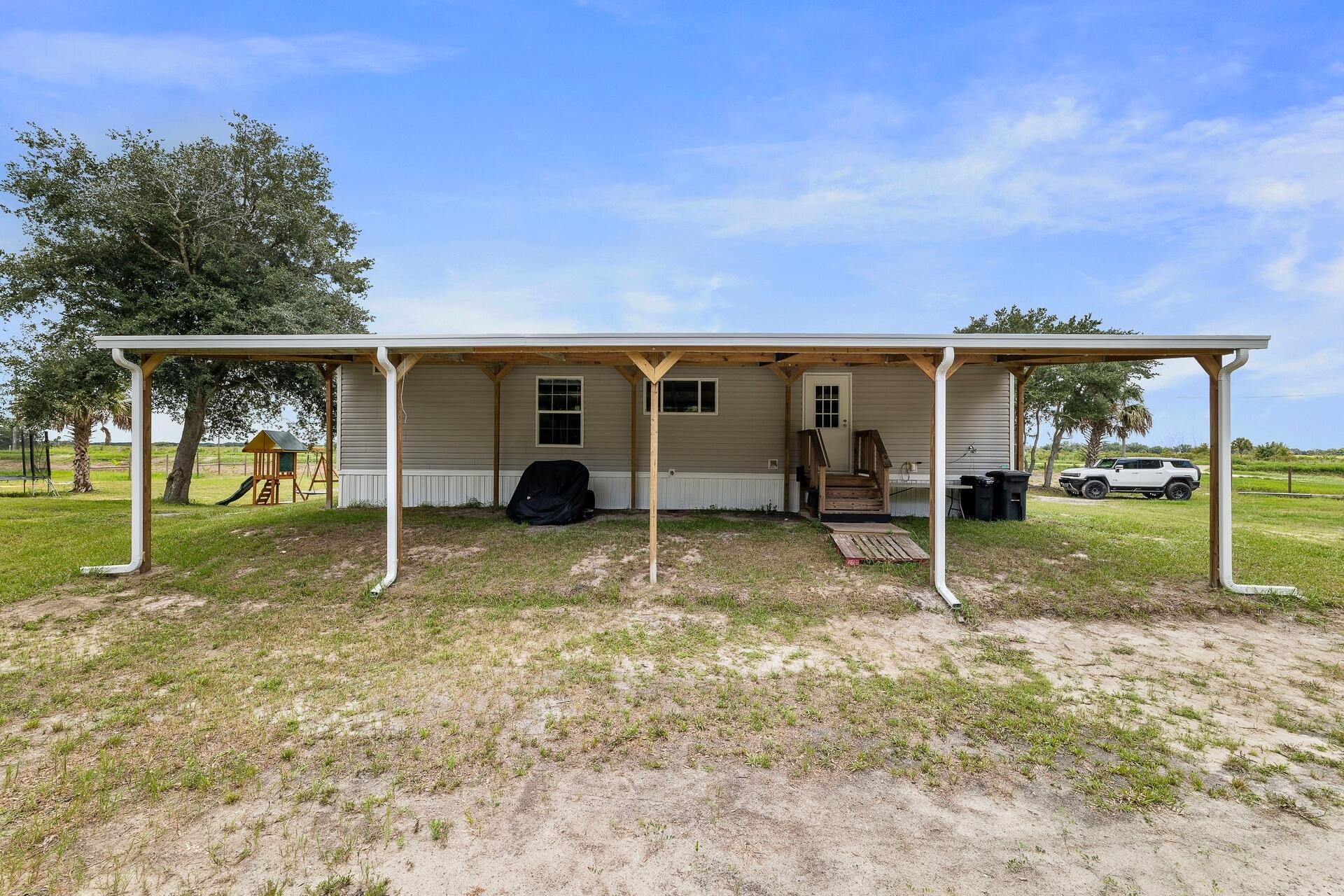 22382 Nw 286th Street Property Photo 1