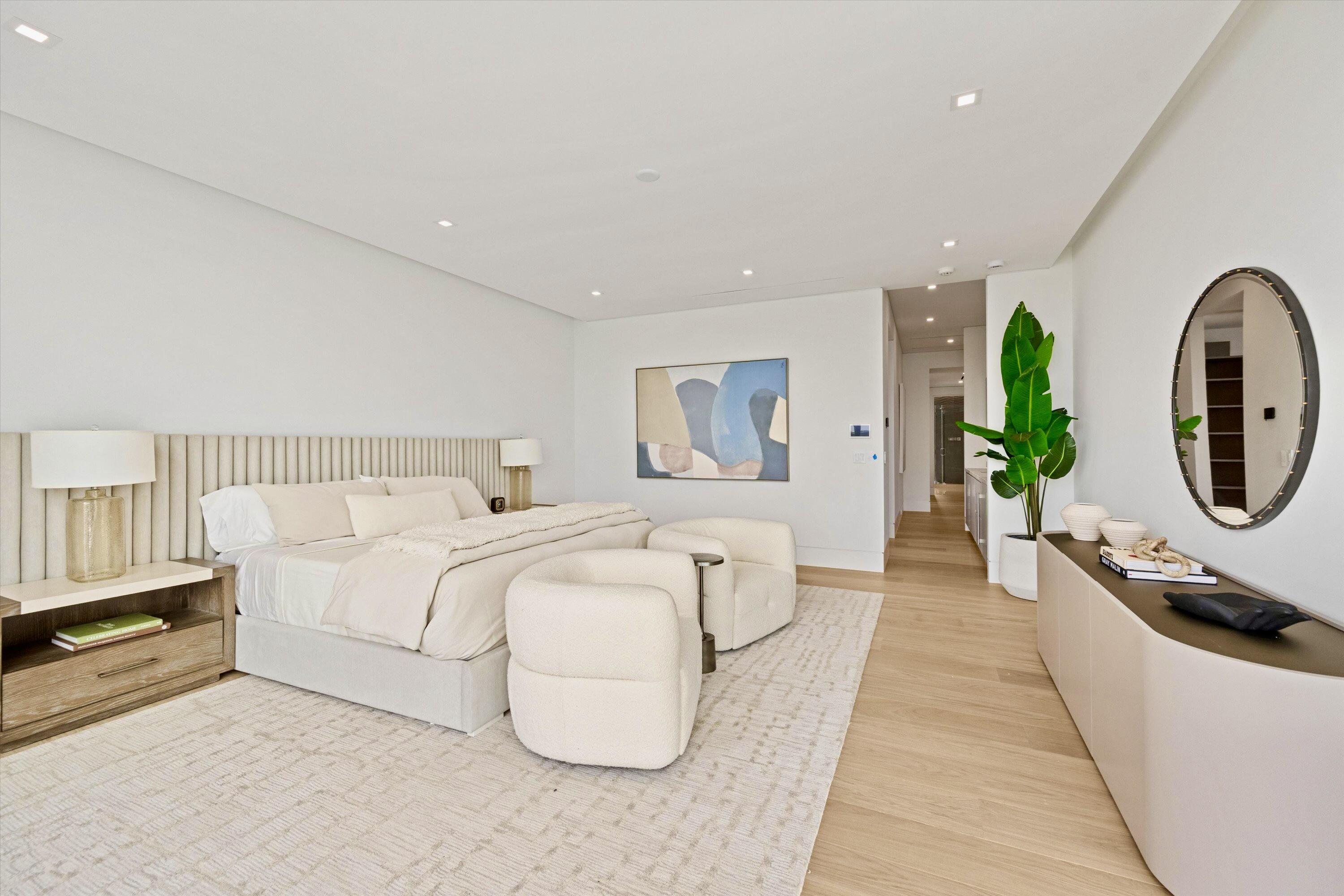 591 Golden Harbour Drive Property Photo 32