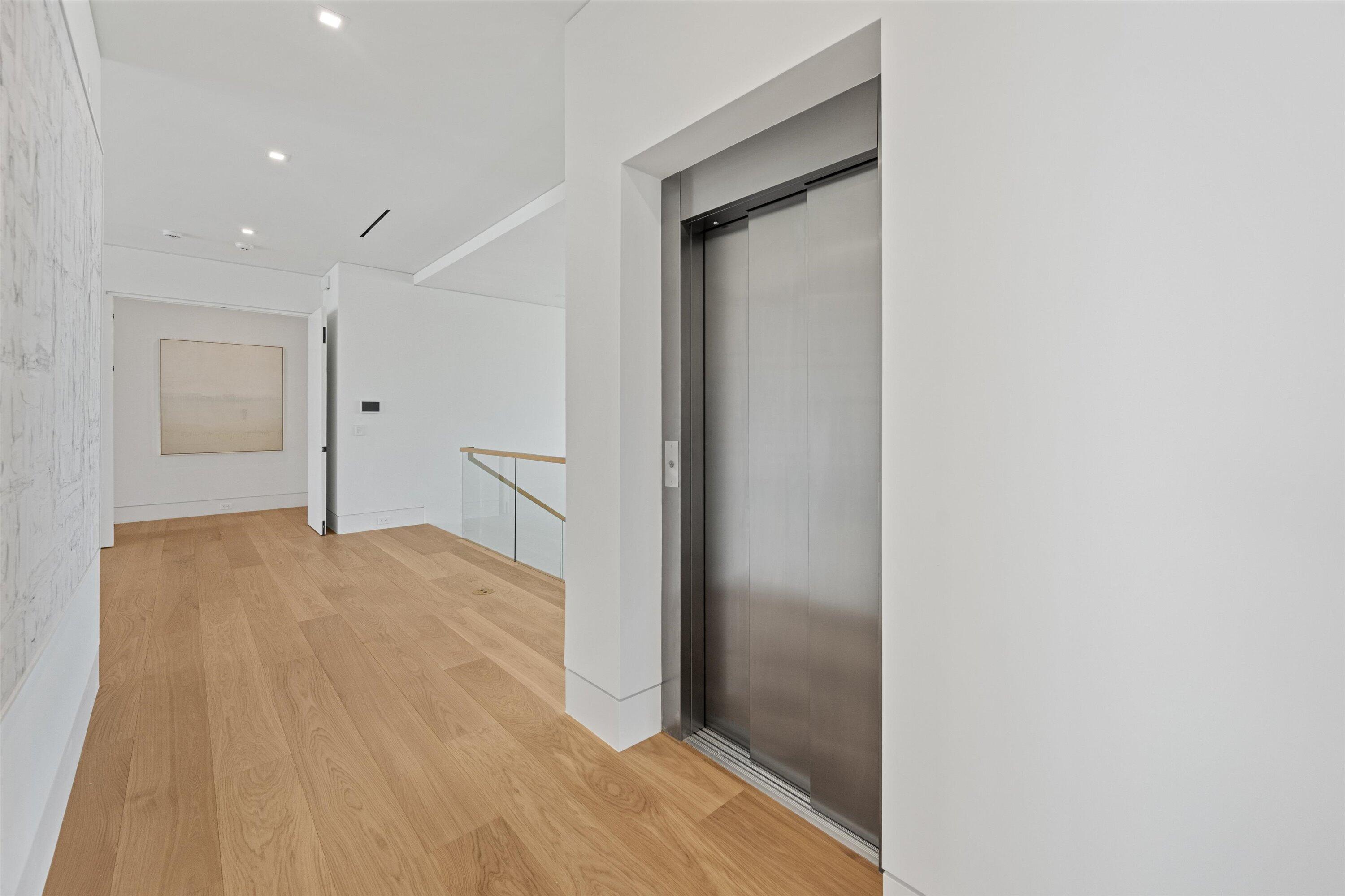 591 Golden Harbour Drive Property Photo 47