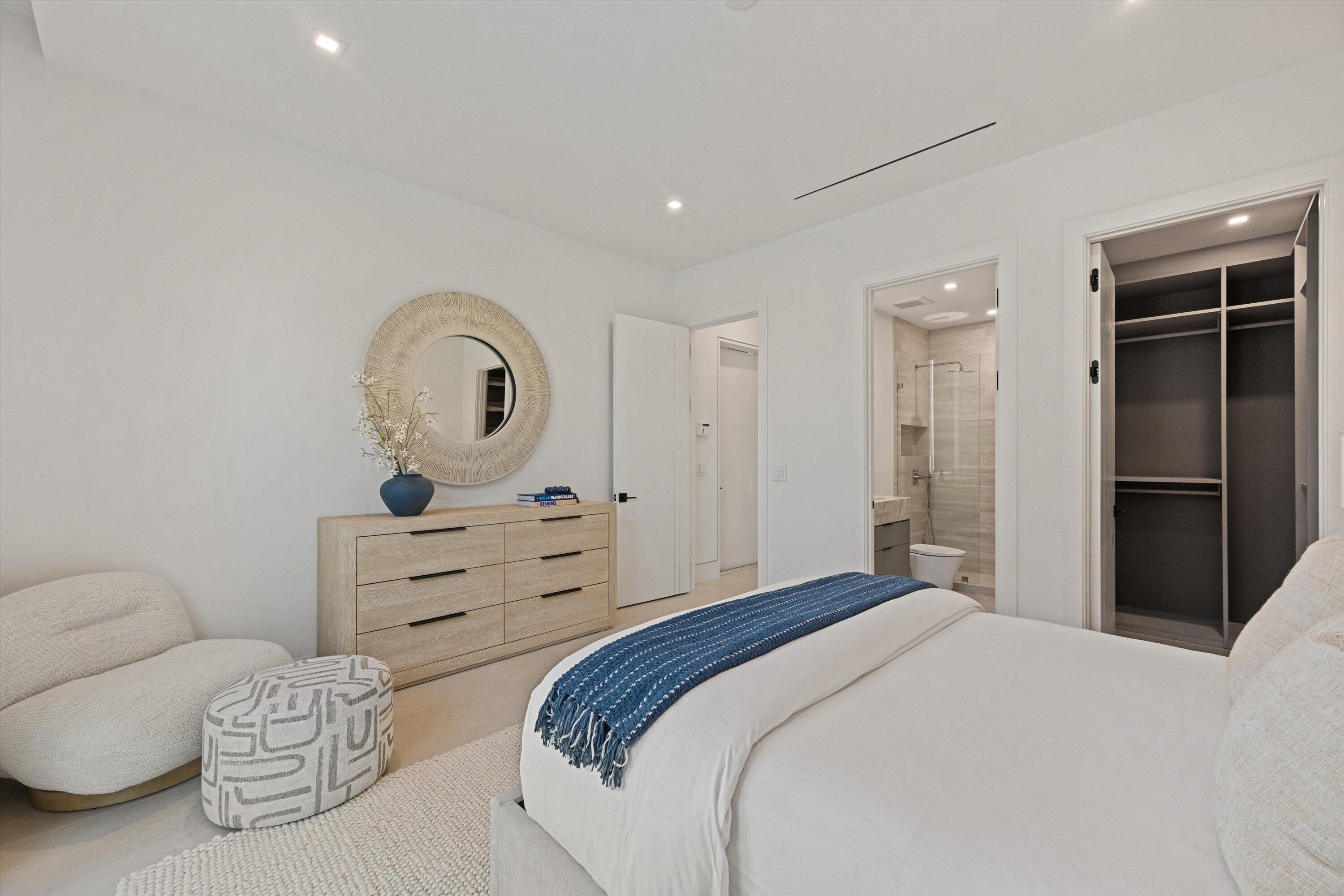 591 Golden Harbour Drive Property Photo 51