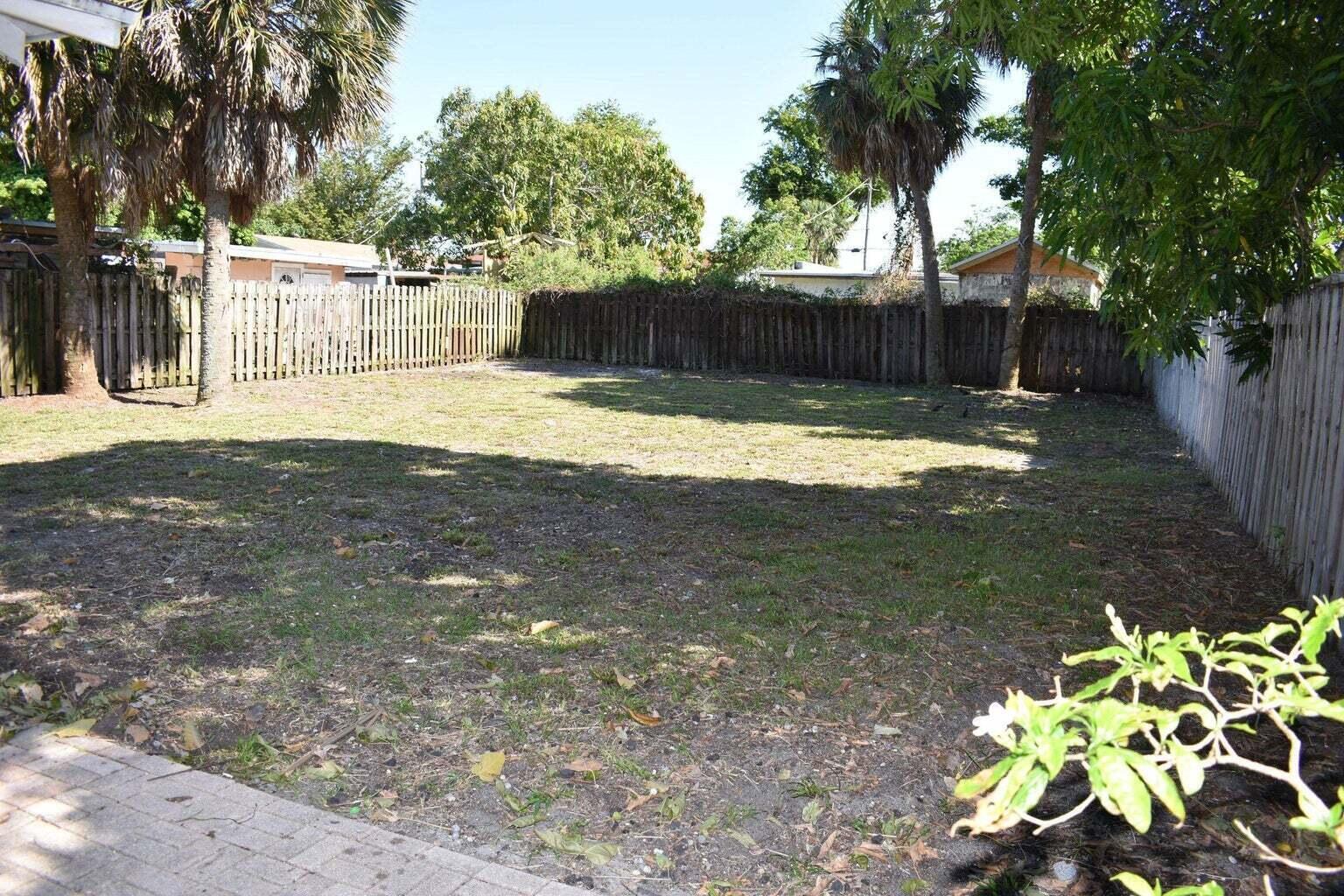 940 Bignonia Road Property Photo 9