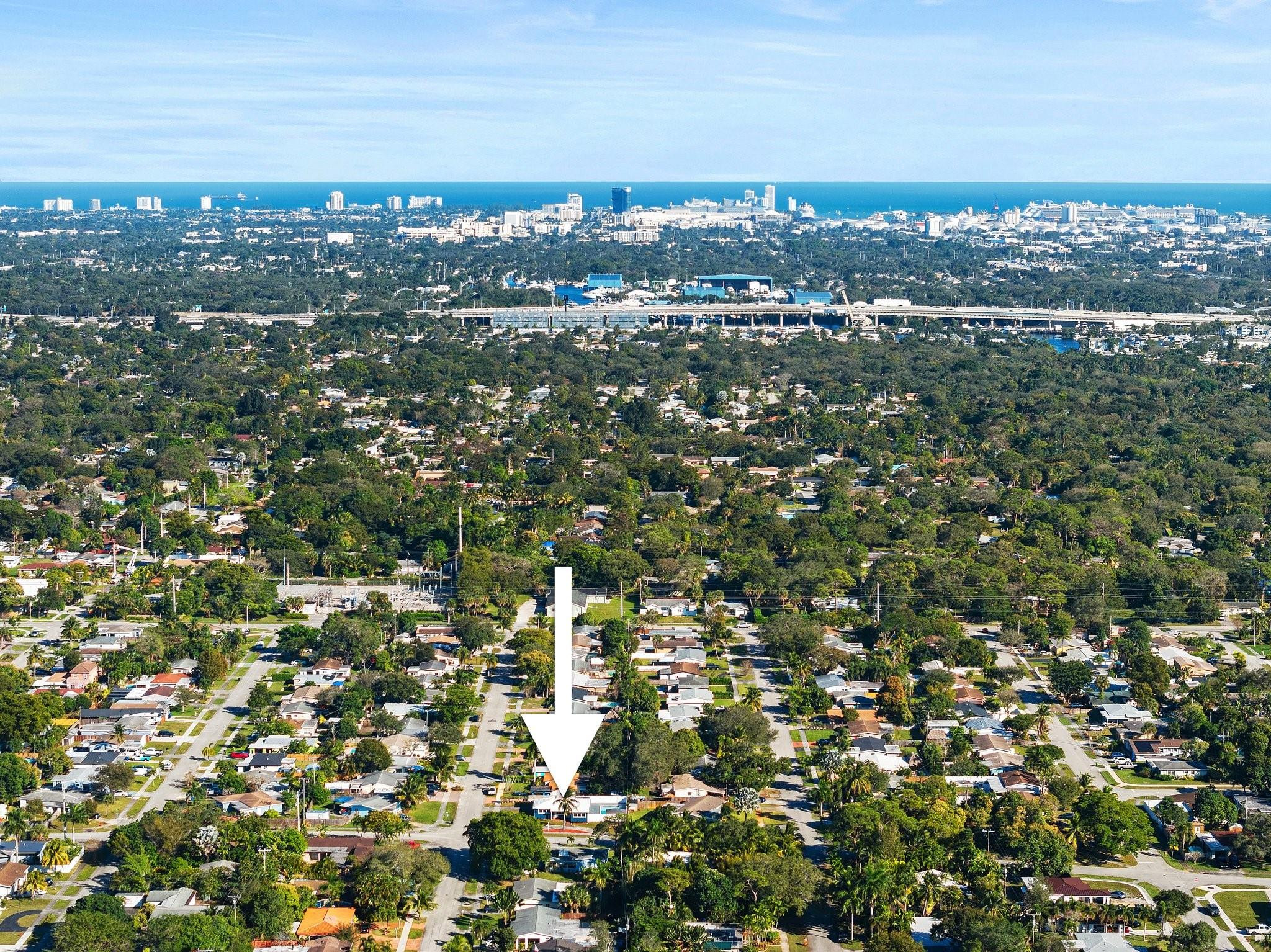 1900 Sw 33rd Avenue Property Photo 3