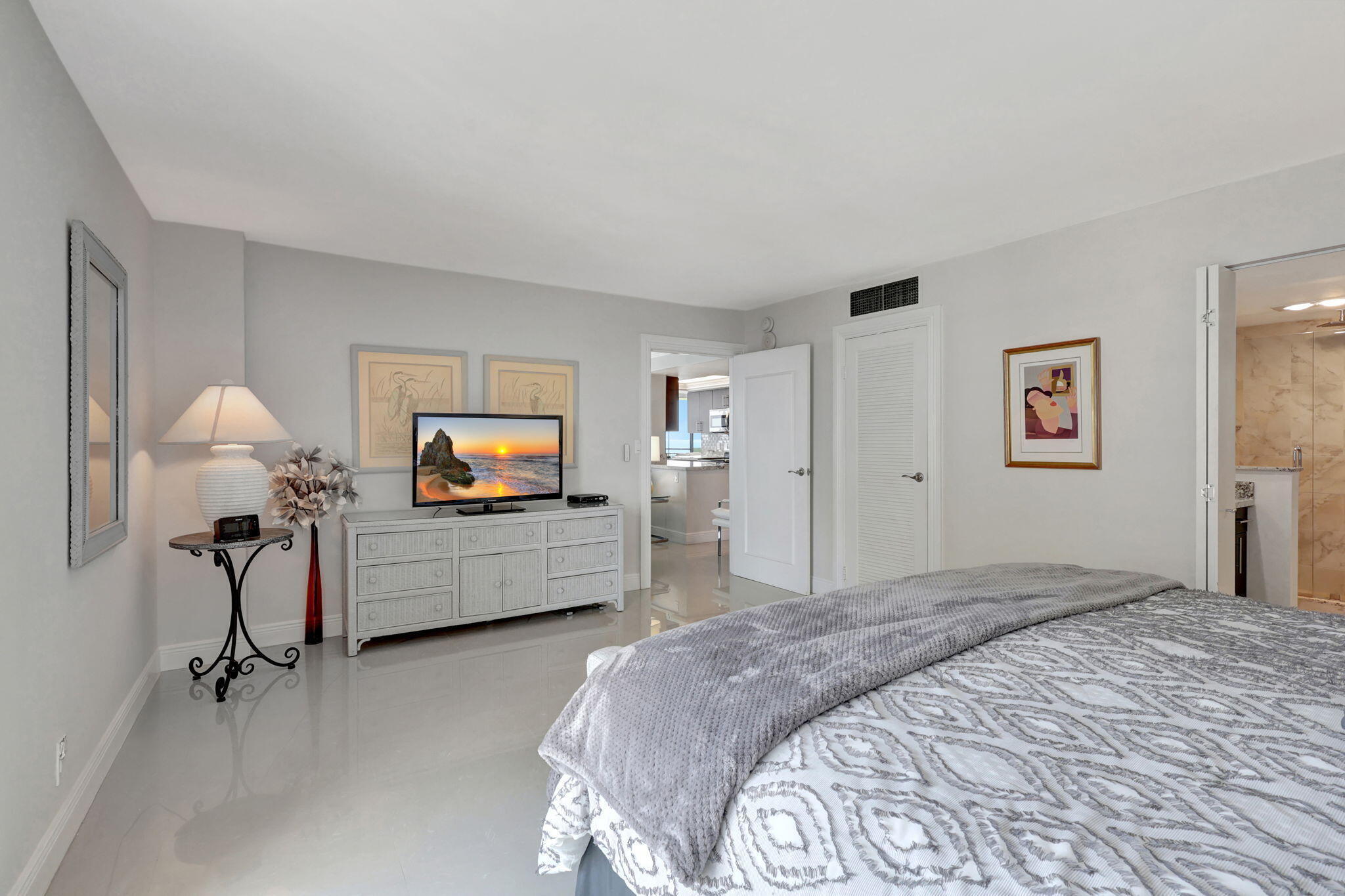 5460 N Ocean Drive 7-a Property Photo 14