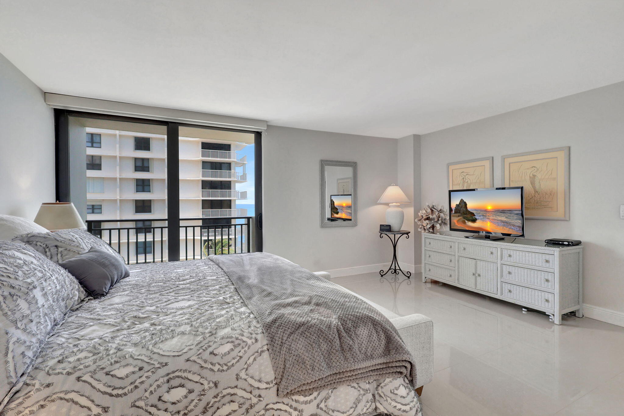 5460 N Ocean Drive 7-a Property Photo 15