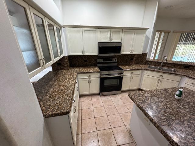 18554 Se Old Trail Drive E Property Photo 6