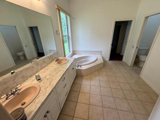 18554 Se Old Trail Drive E Property Photo 17