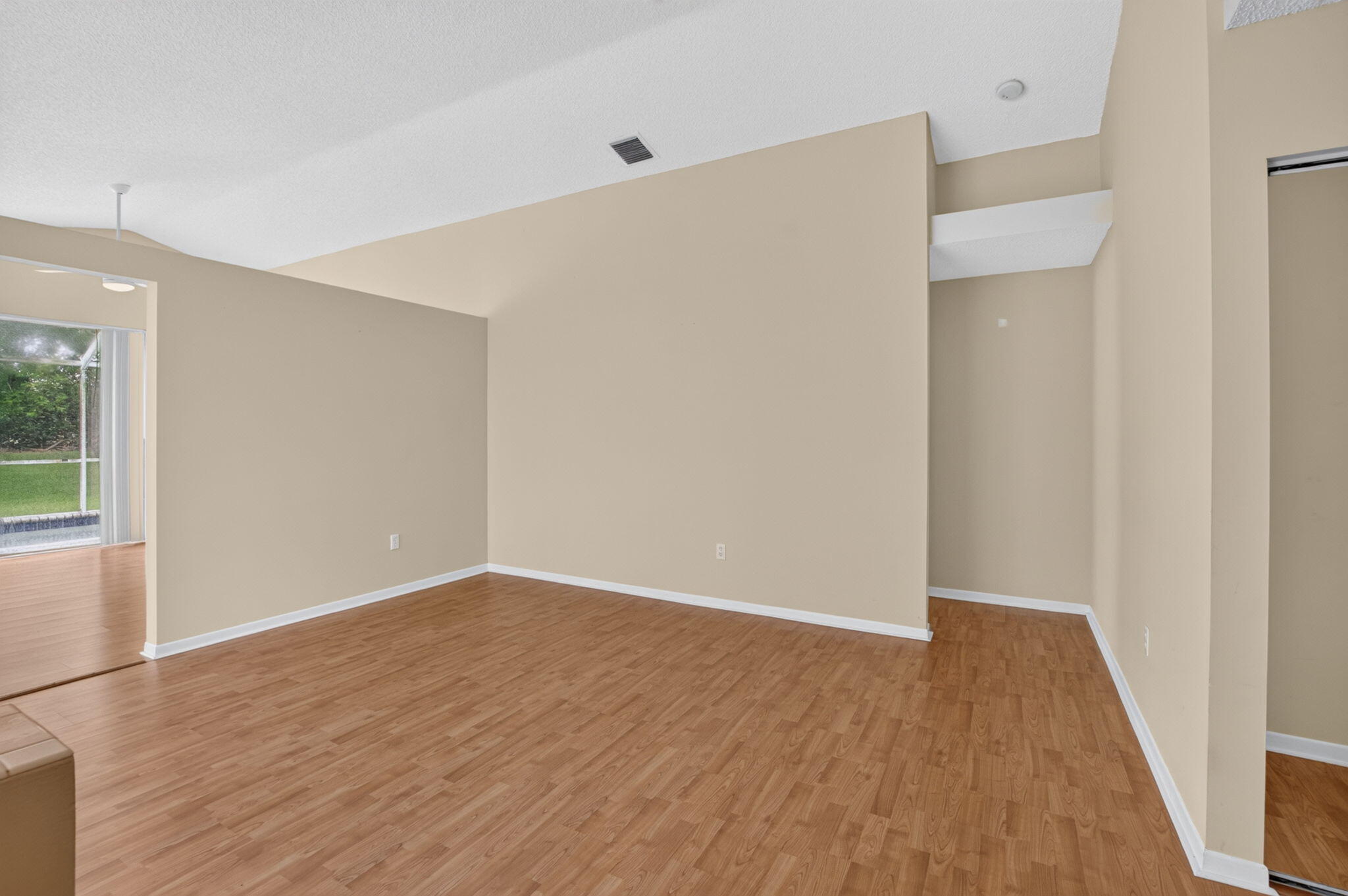 7666 Rockport Circle Property Photo 14
