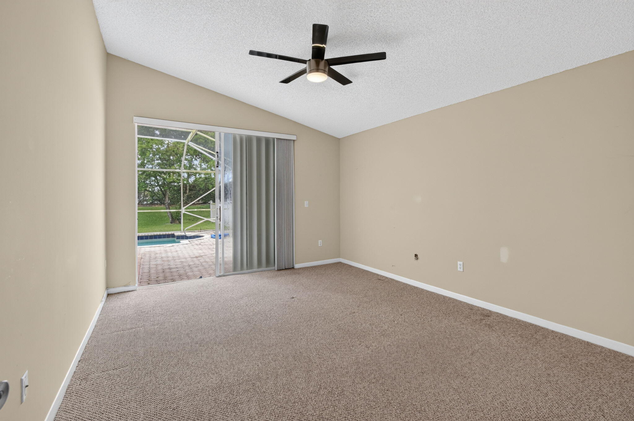 7666 Rockport Circle Property Photo 18