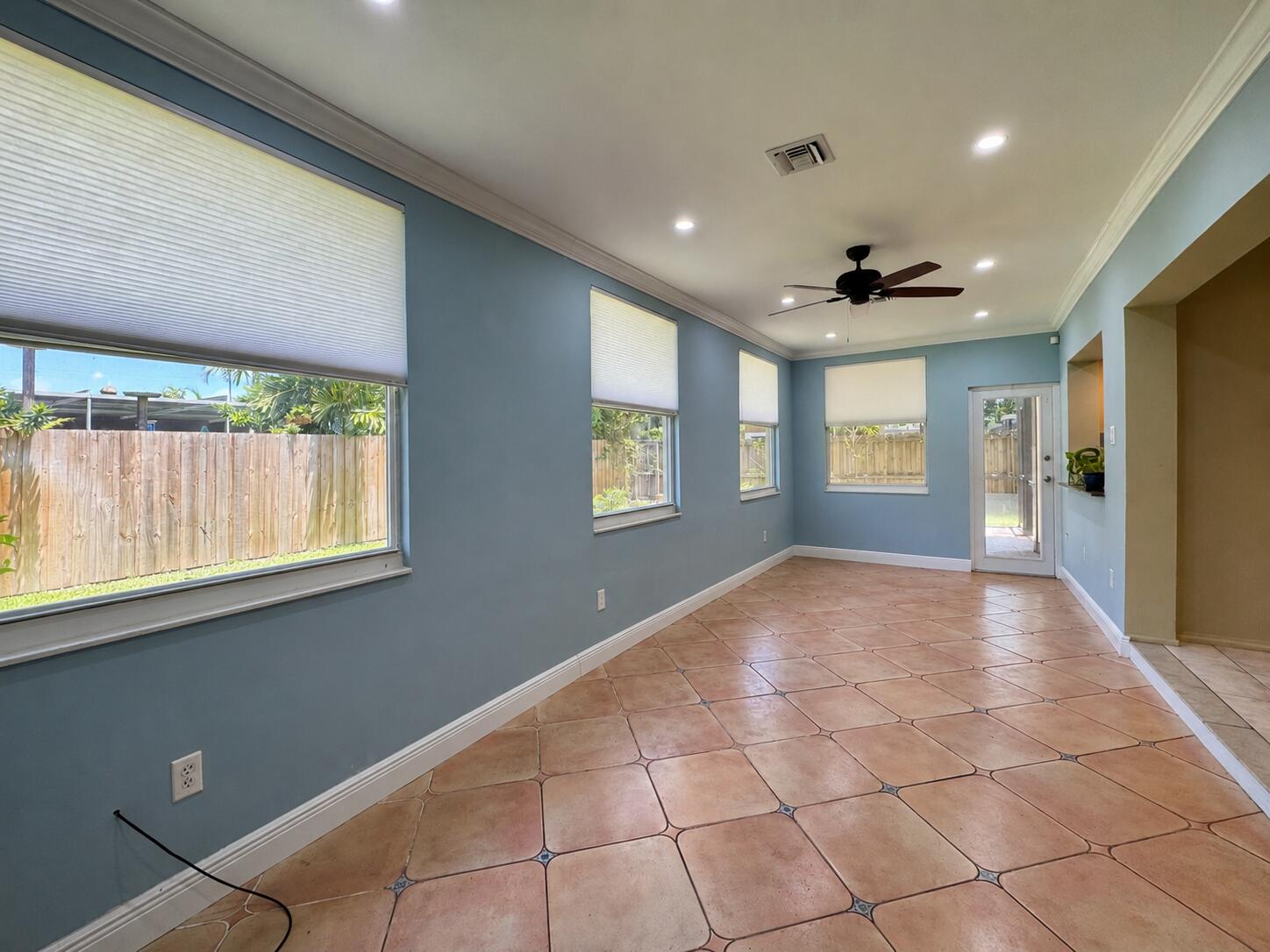 1785 Nw 39th Place Property Photo 14