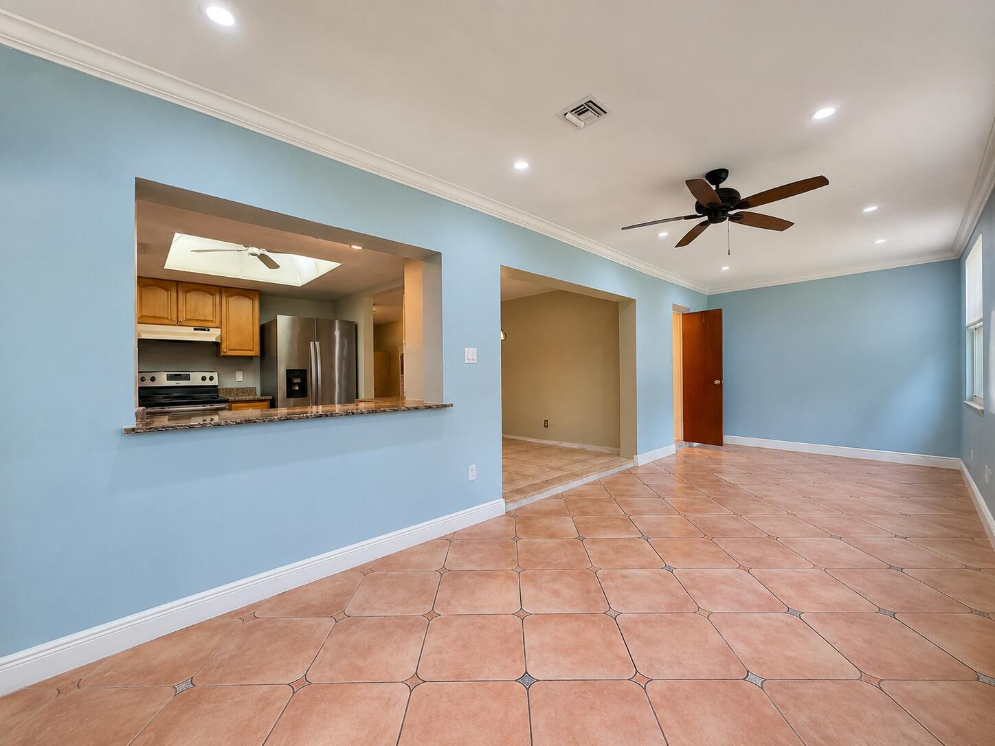 1785 Nw 39th Place Property Photo 15