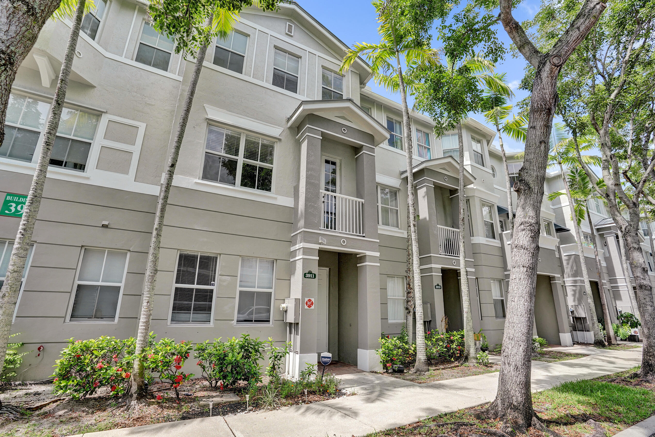 3911 Shoma Drive Property Photo 1