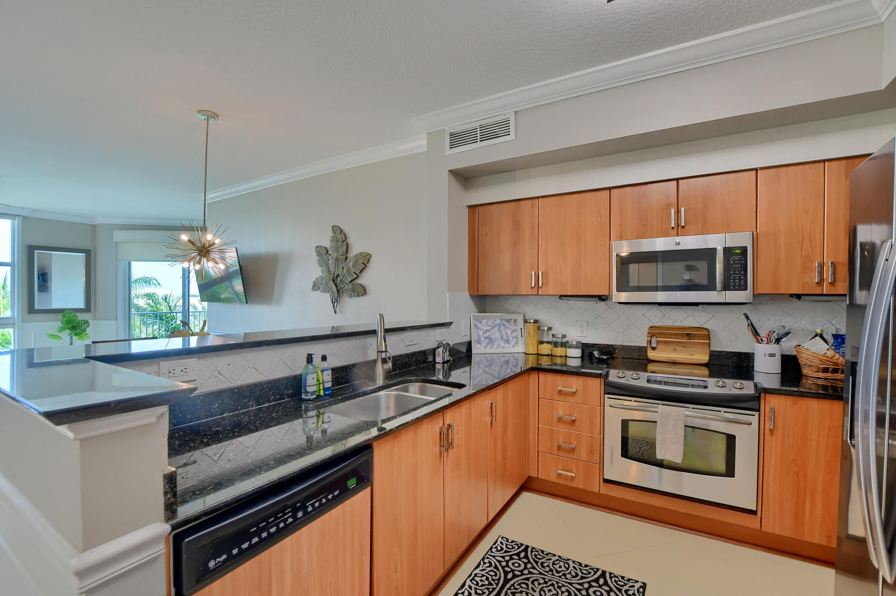 804 E Windward Way 603 Property Photo 6
