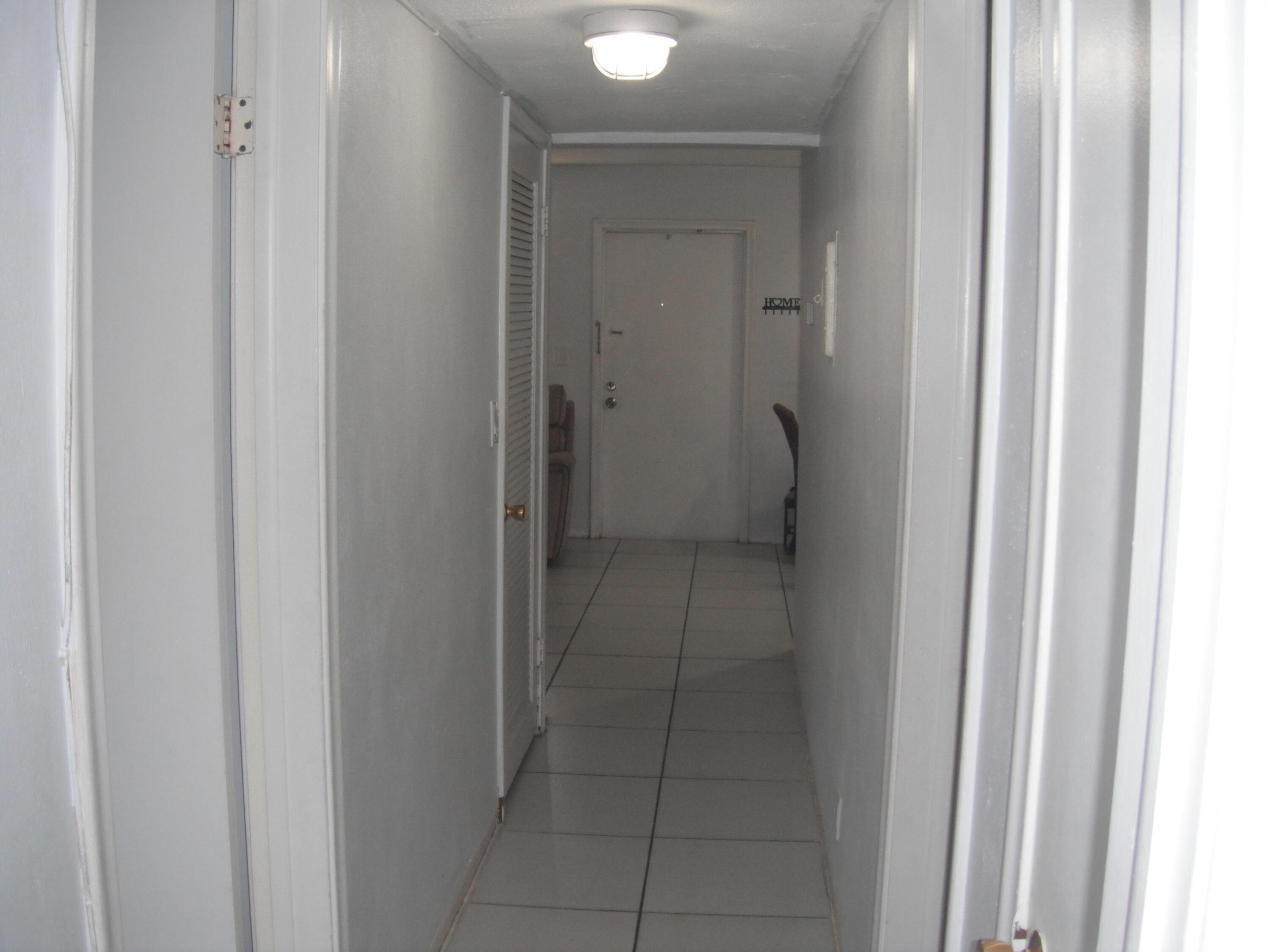 4169 Sw 67th Avenue 205a Property Photo 5