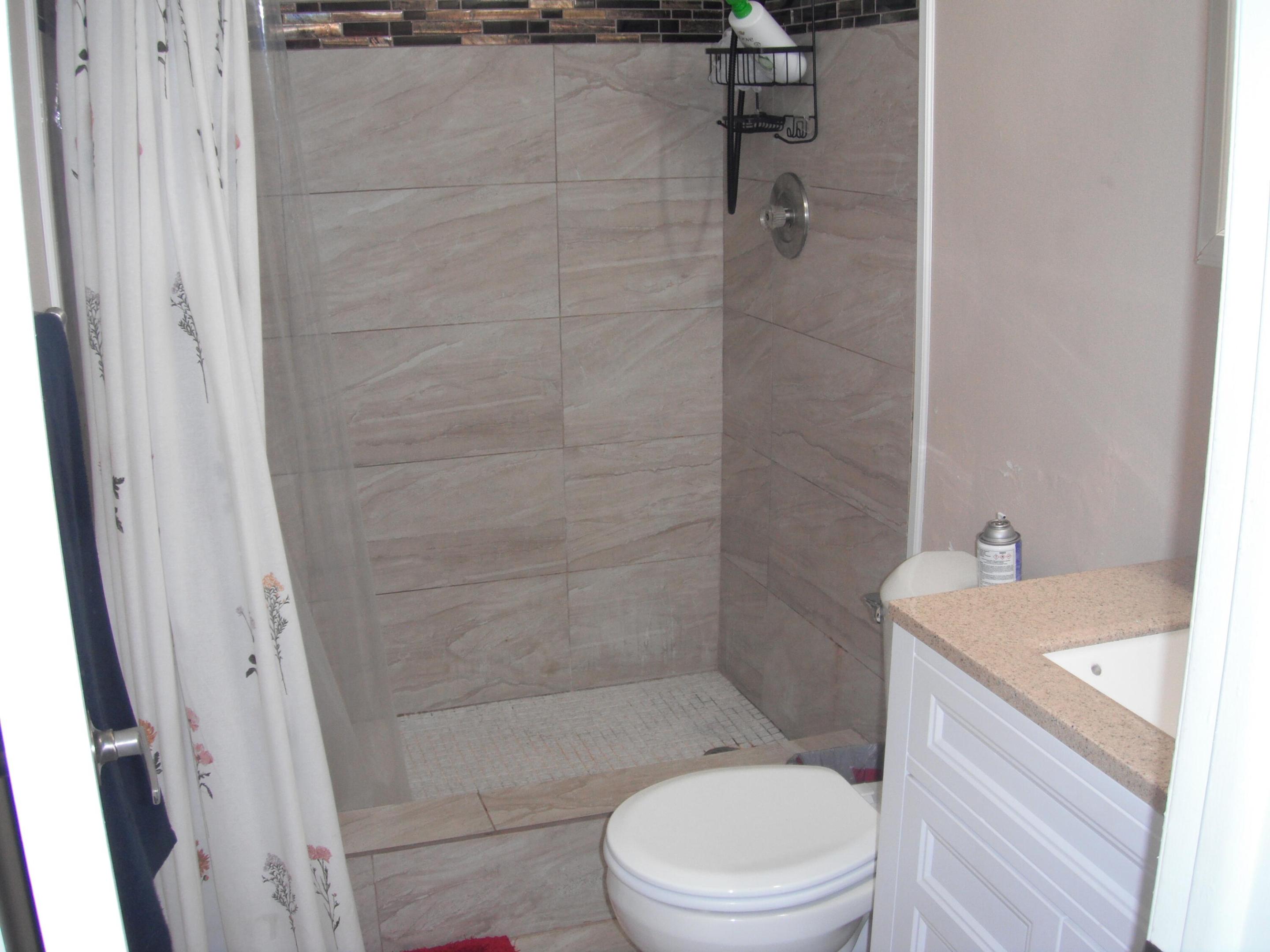 4169 Sw 67th Avenue 205a Property Photo 16