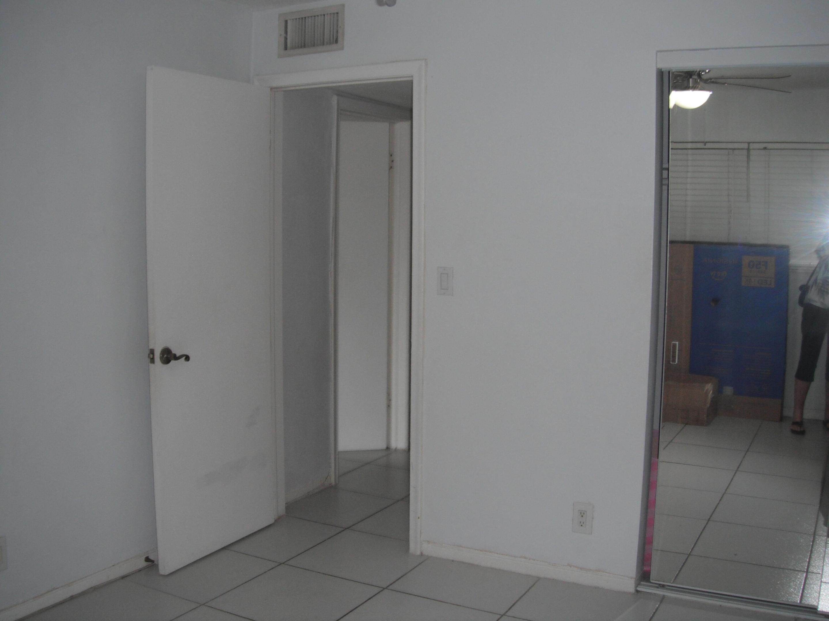 4169 Sw 67th Avenue 205a Property Photo 18
